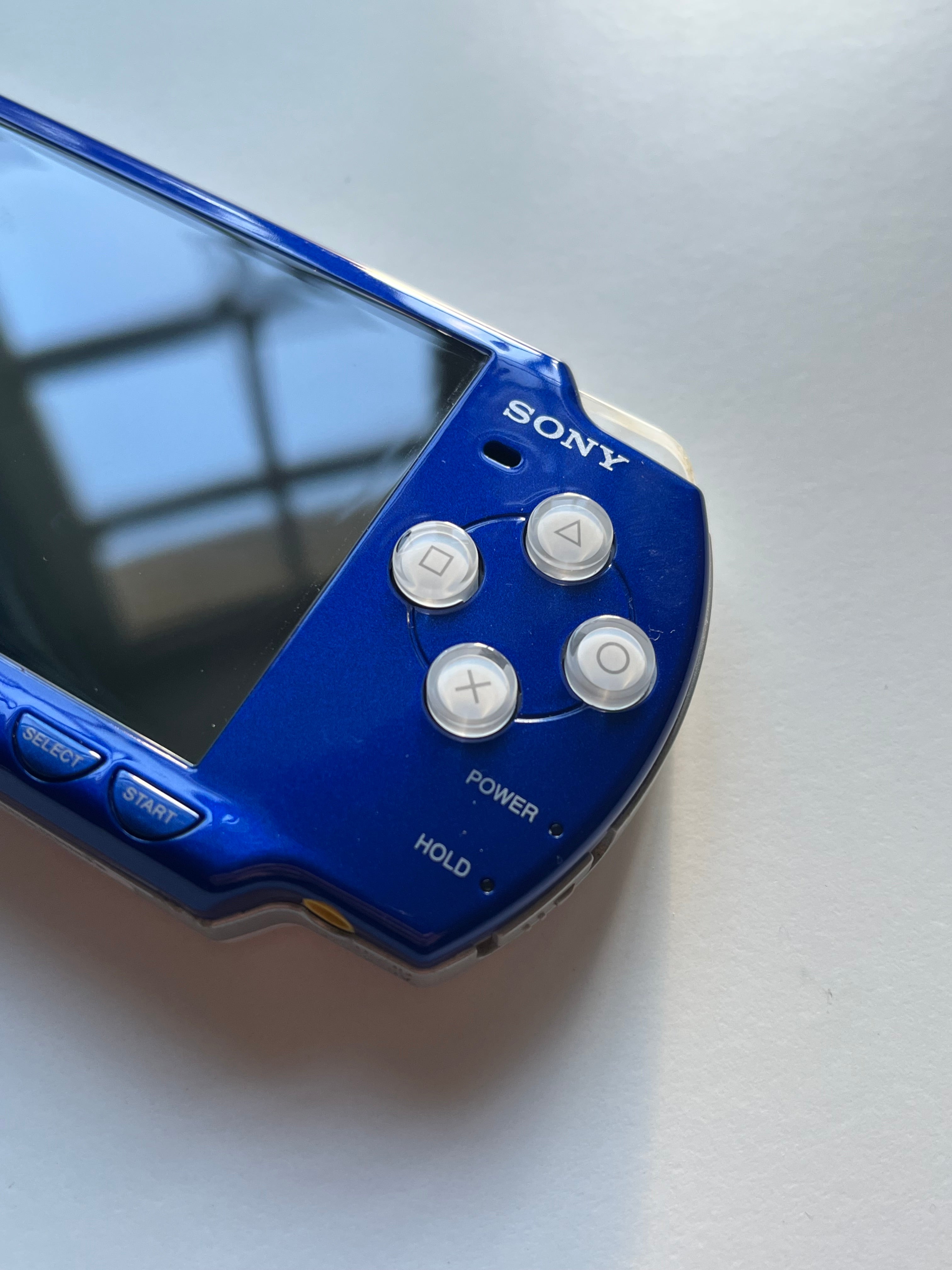 PSP 2000 - Blue/White