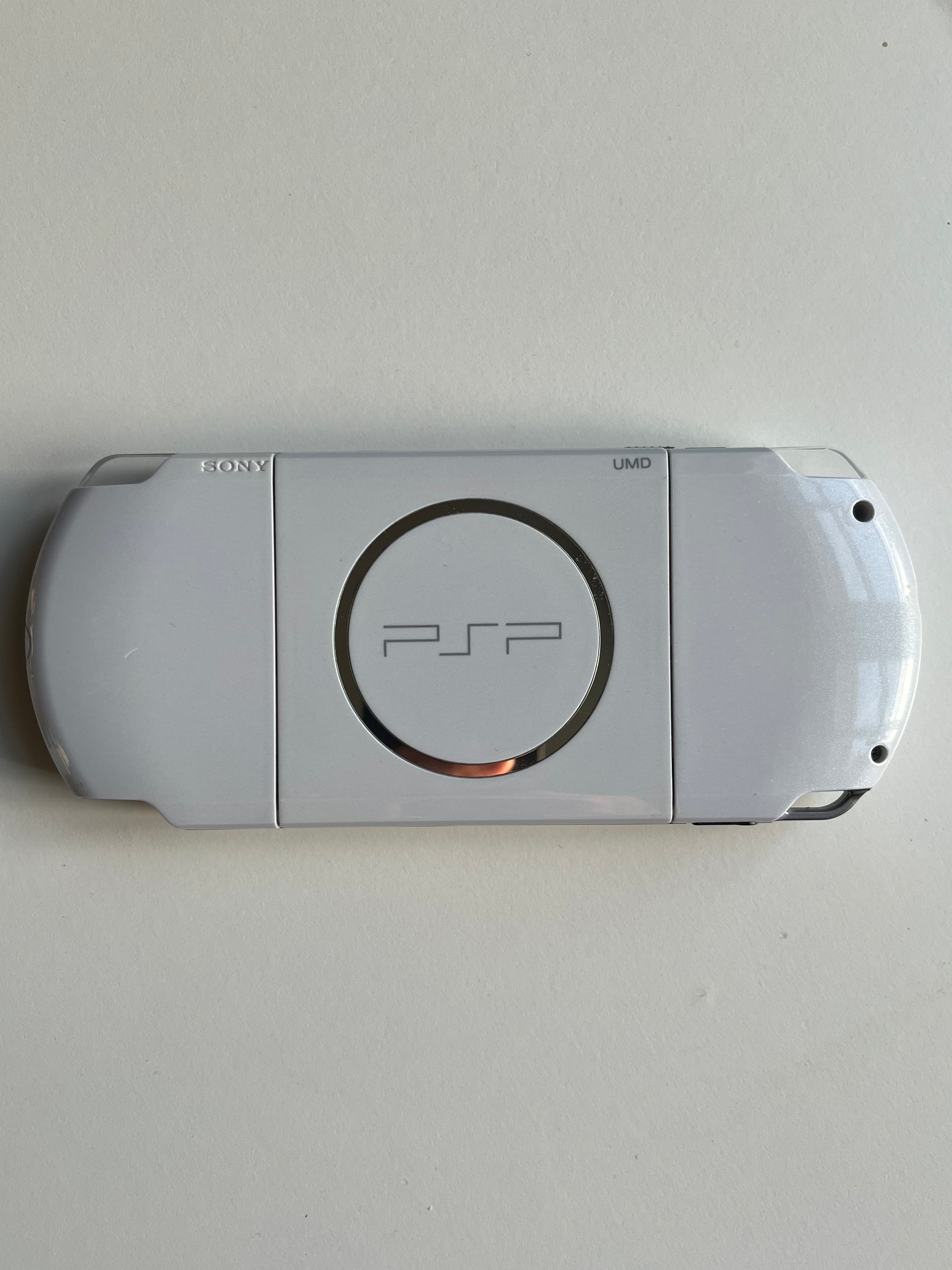 PSP 3000 - Pearl White