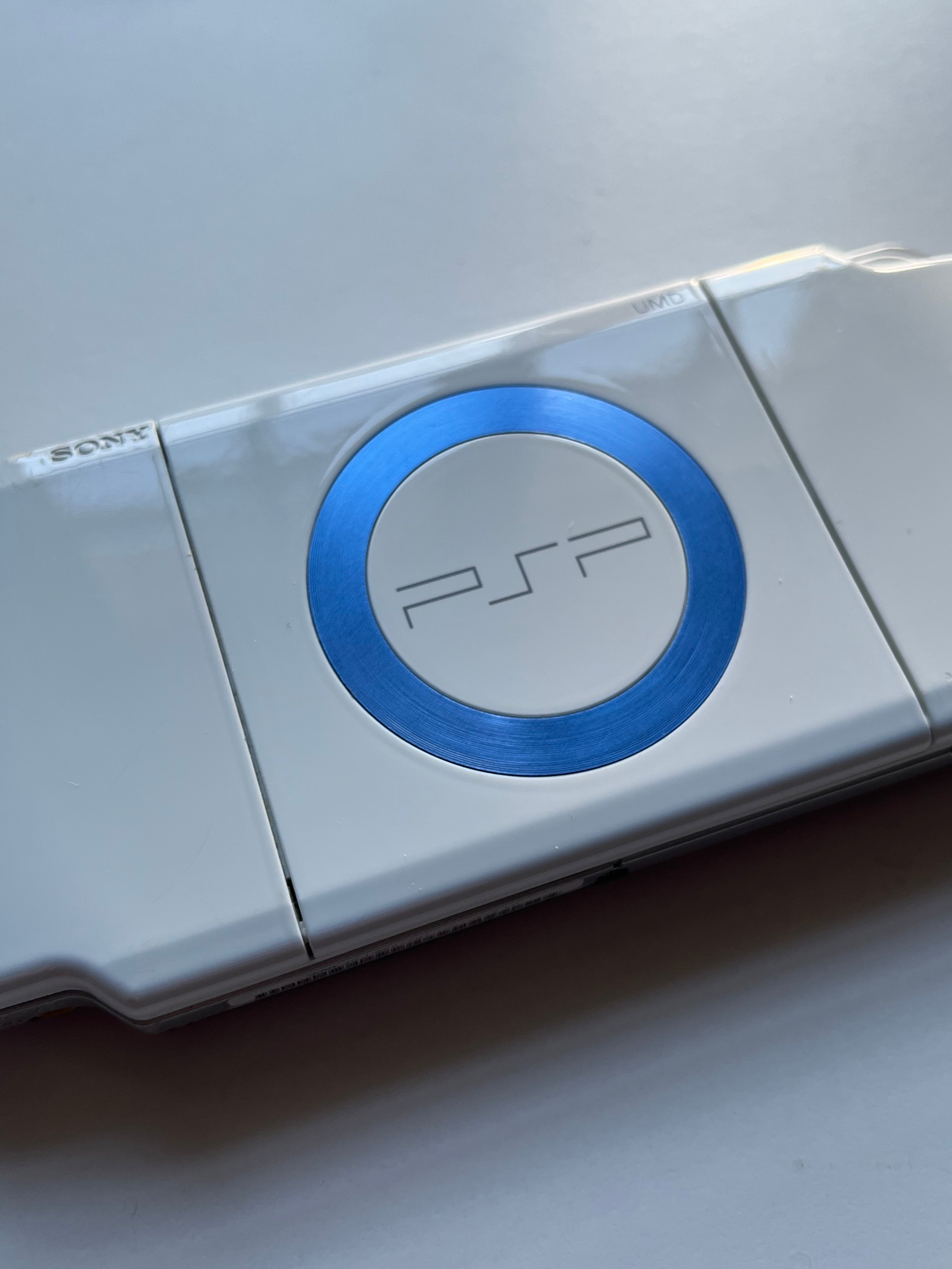 PSP 2000 - Blue/White