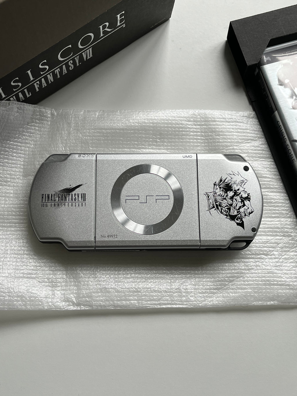 PSP 2000 Final Fantasy VII - Rare Limited Edition
