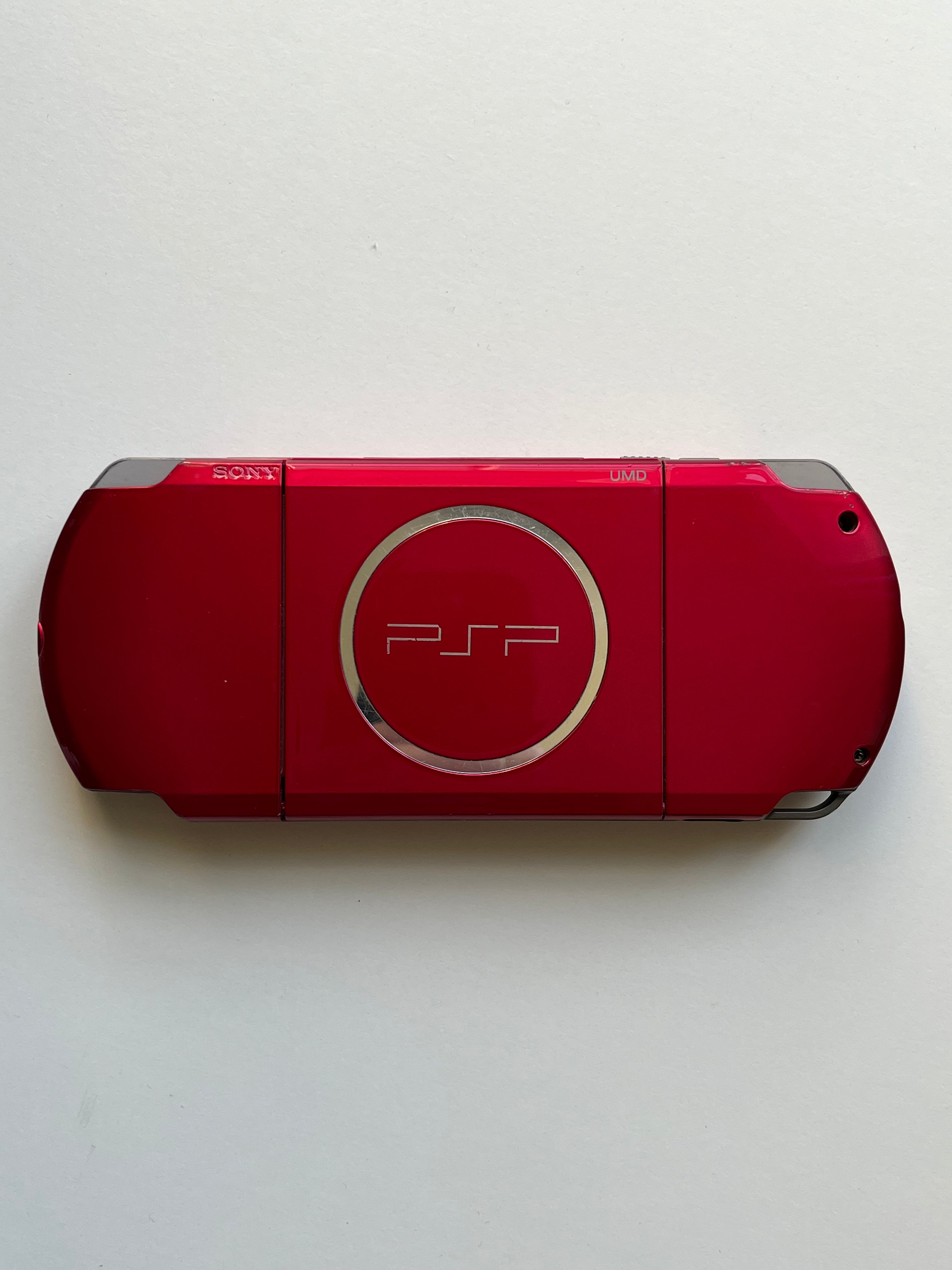 PSP 3000 Radiant Red/Black