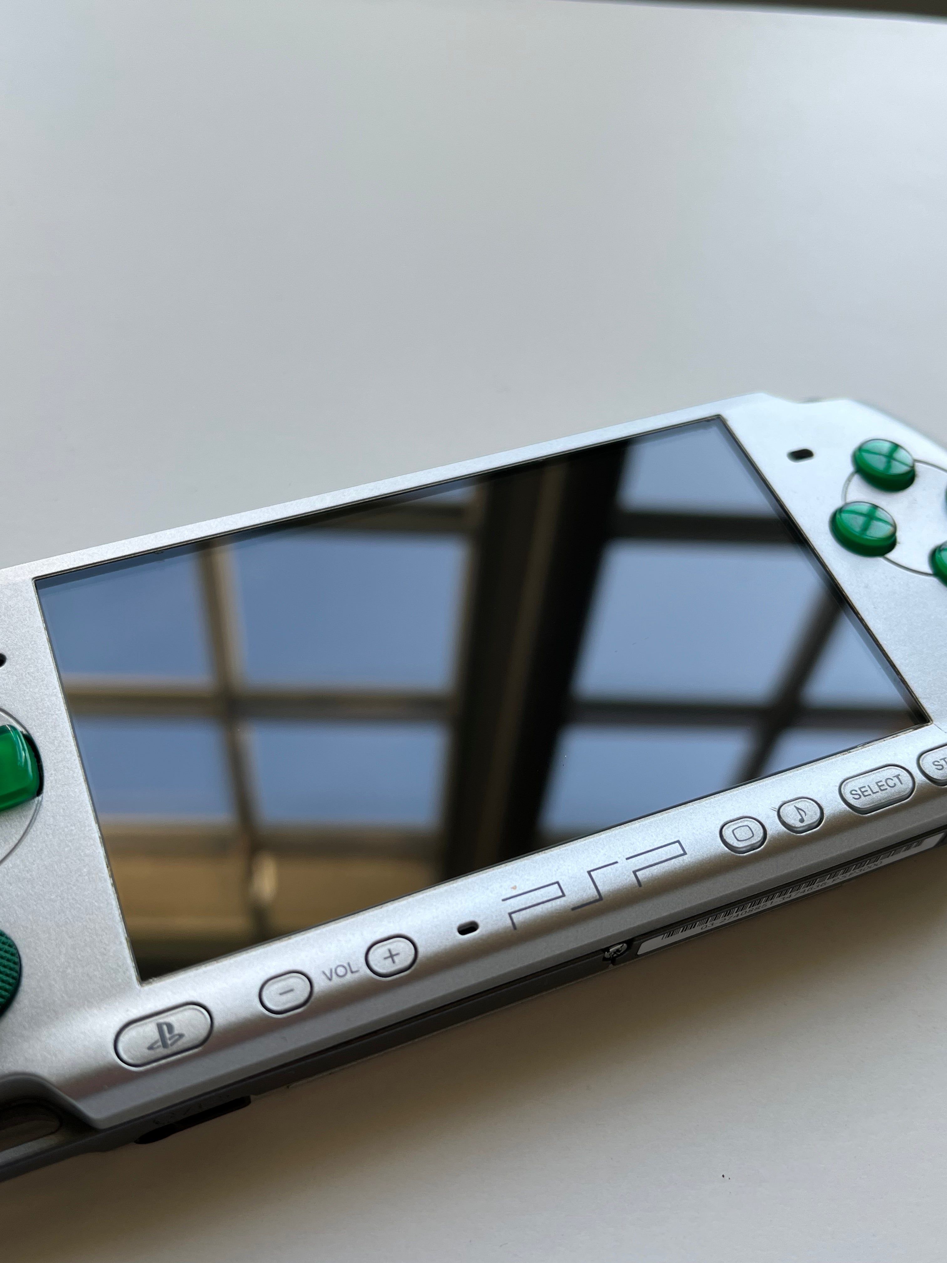 PSP 3000 Mystic Silver/Green