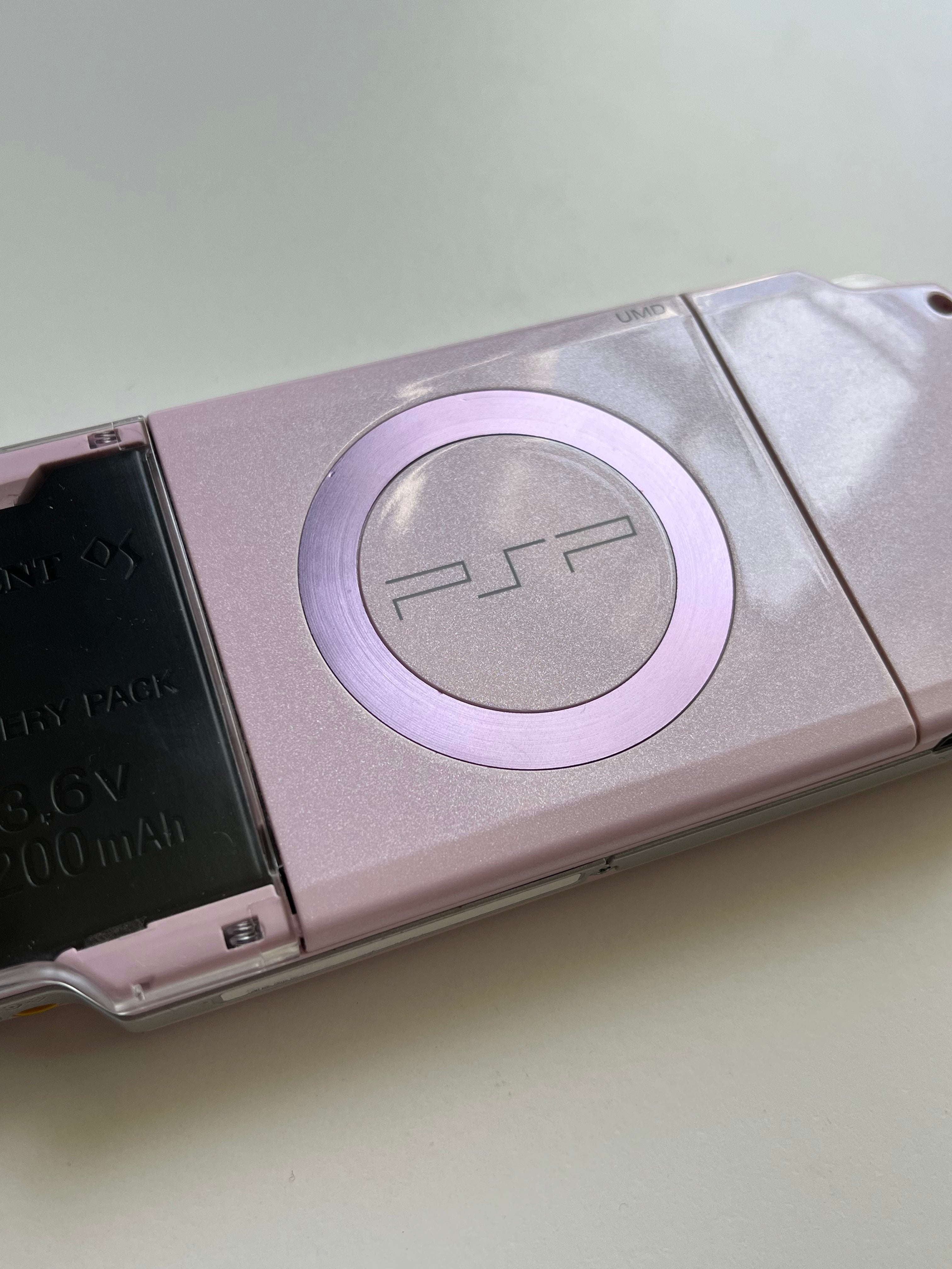 PSP 2000 Rose/Blanc