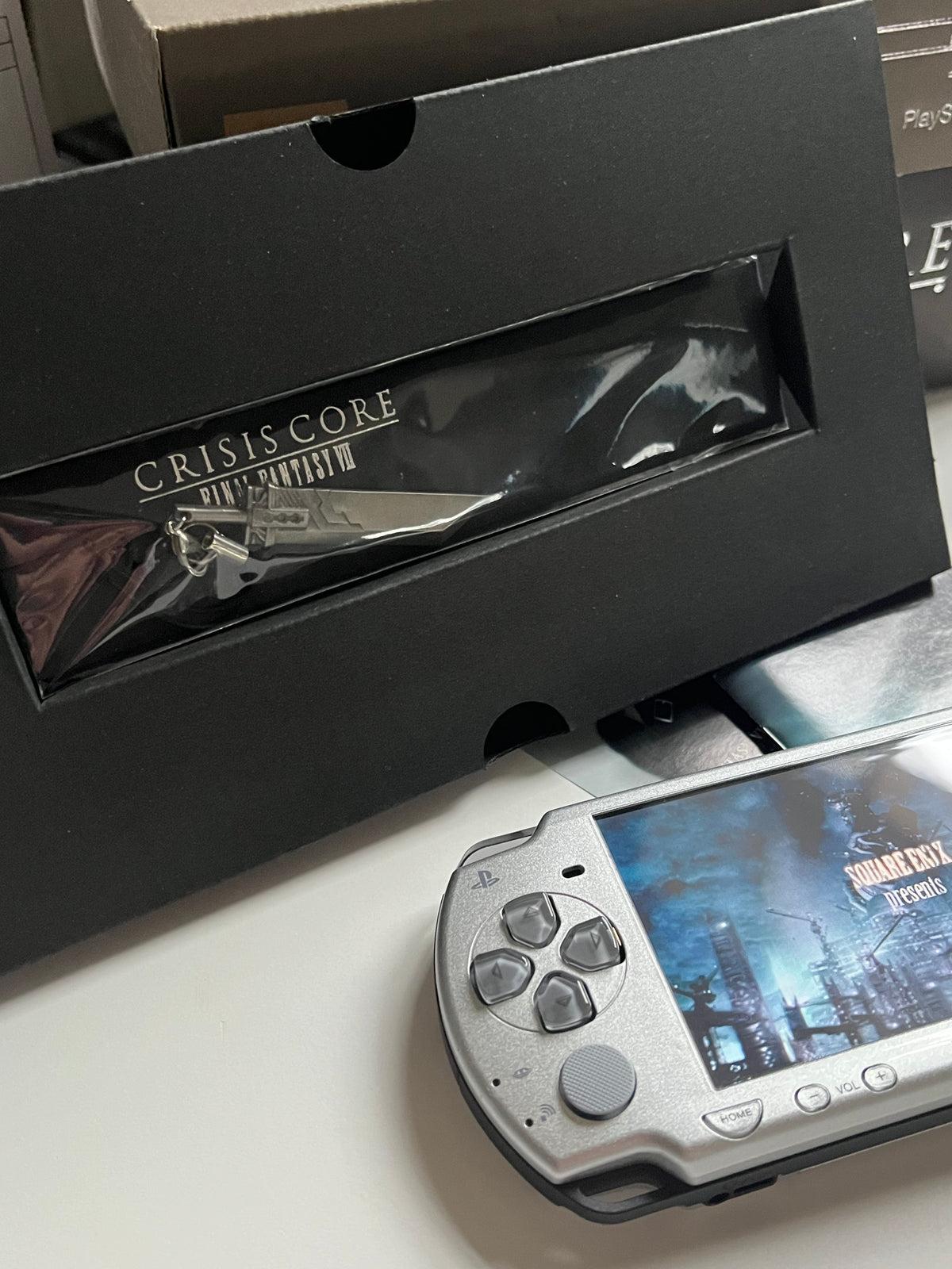 PSP 2000 Final Fantasy VII - Rare Limited Edition