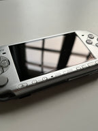 PSP 3000 Mystic Silver