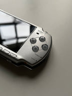 PSP 2000 Silver