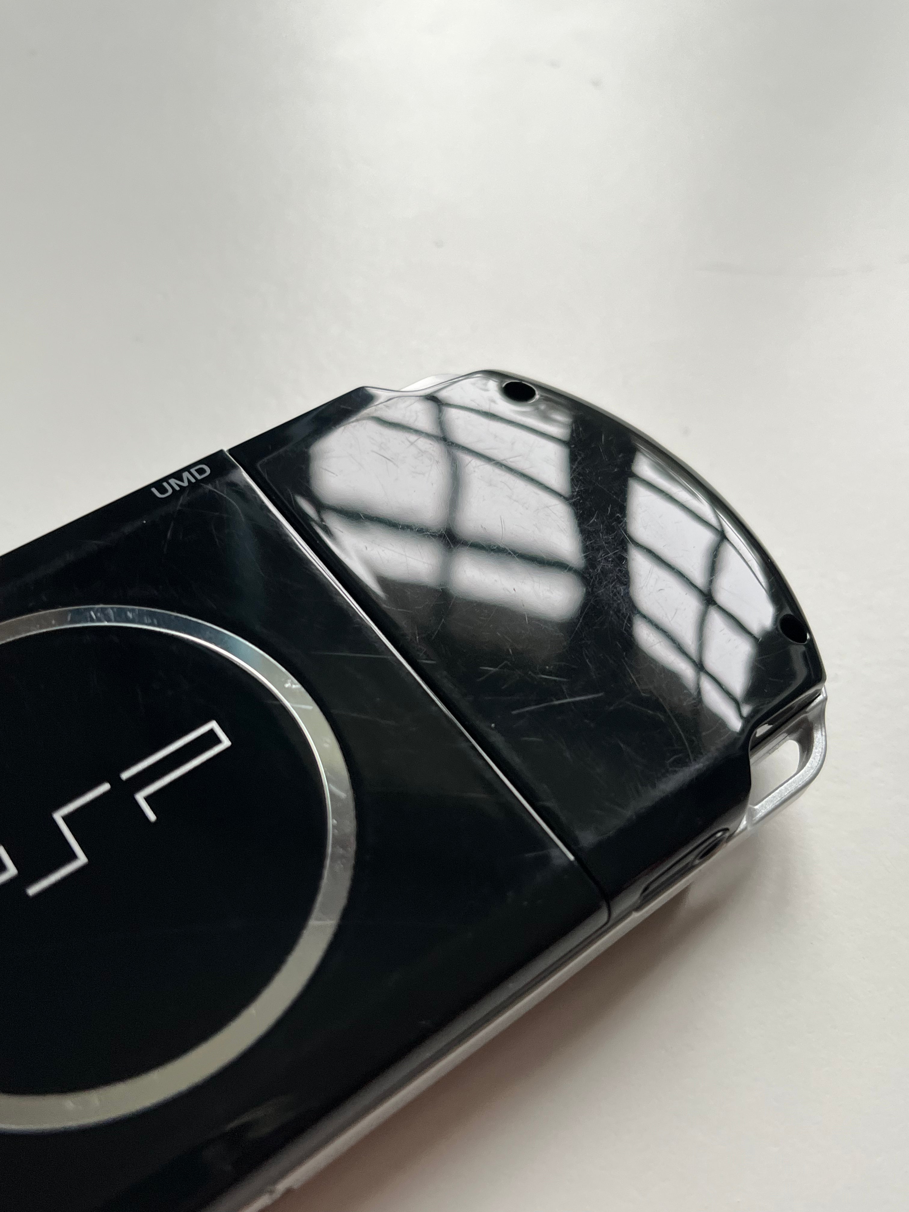 PSP 3000 Piano Black