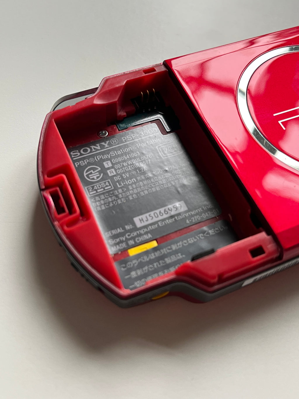 PSP 3000 Radiant Red