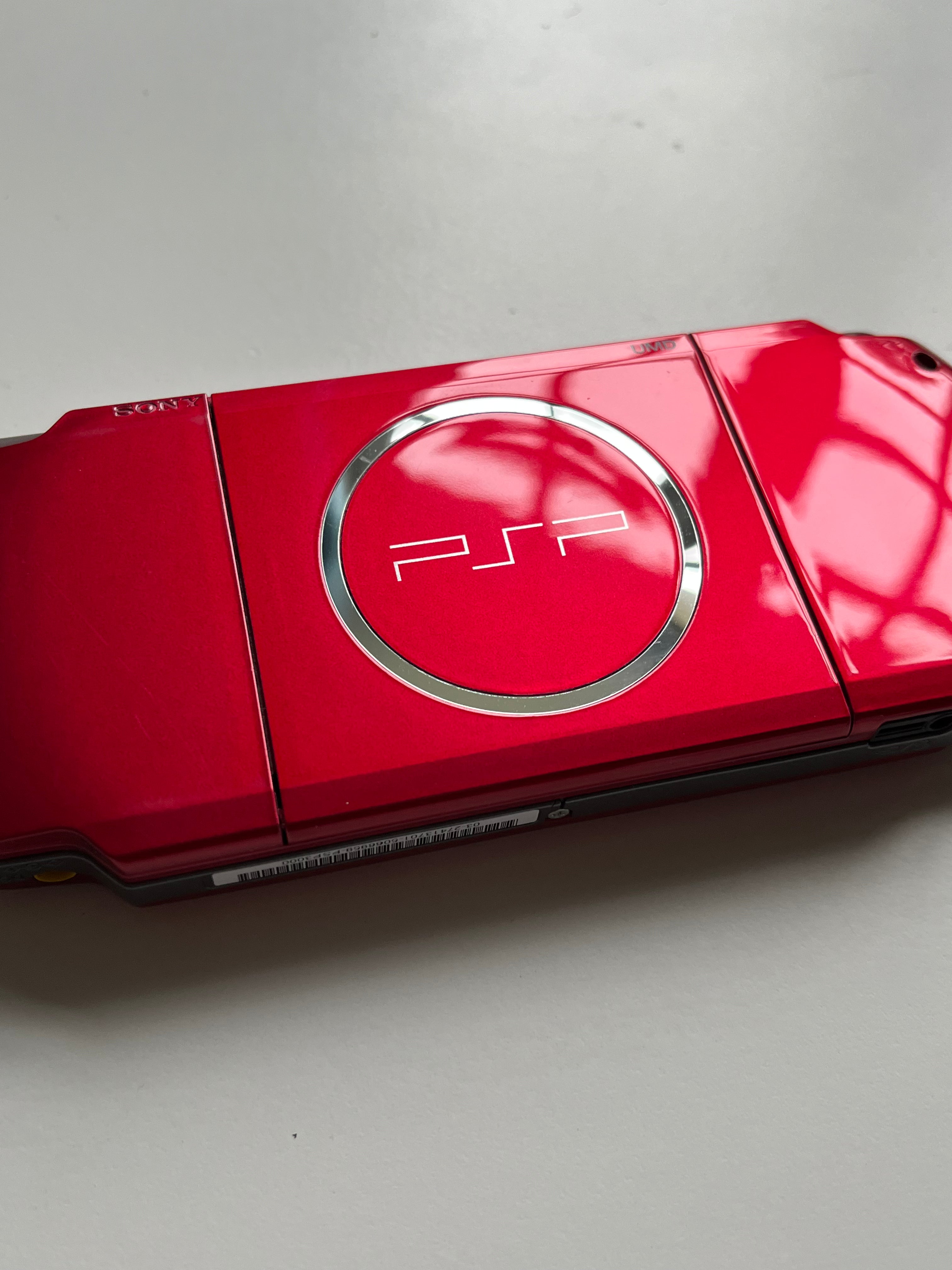 PSP 3000 Radiant Red
