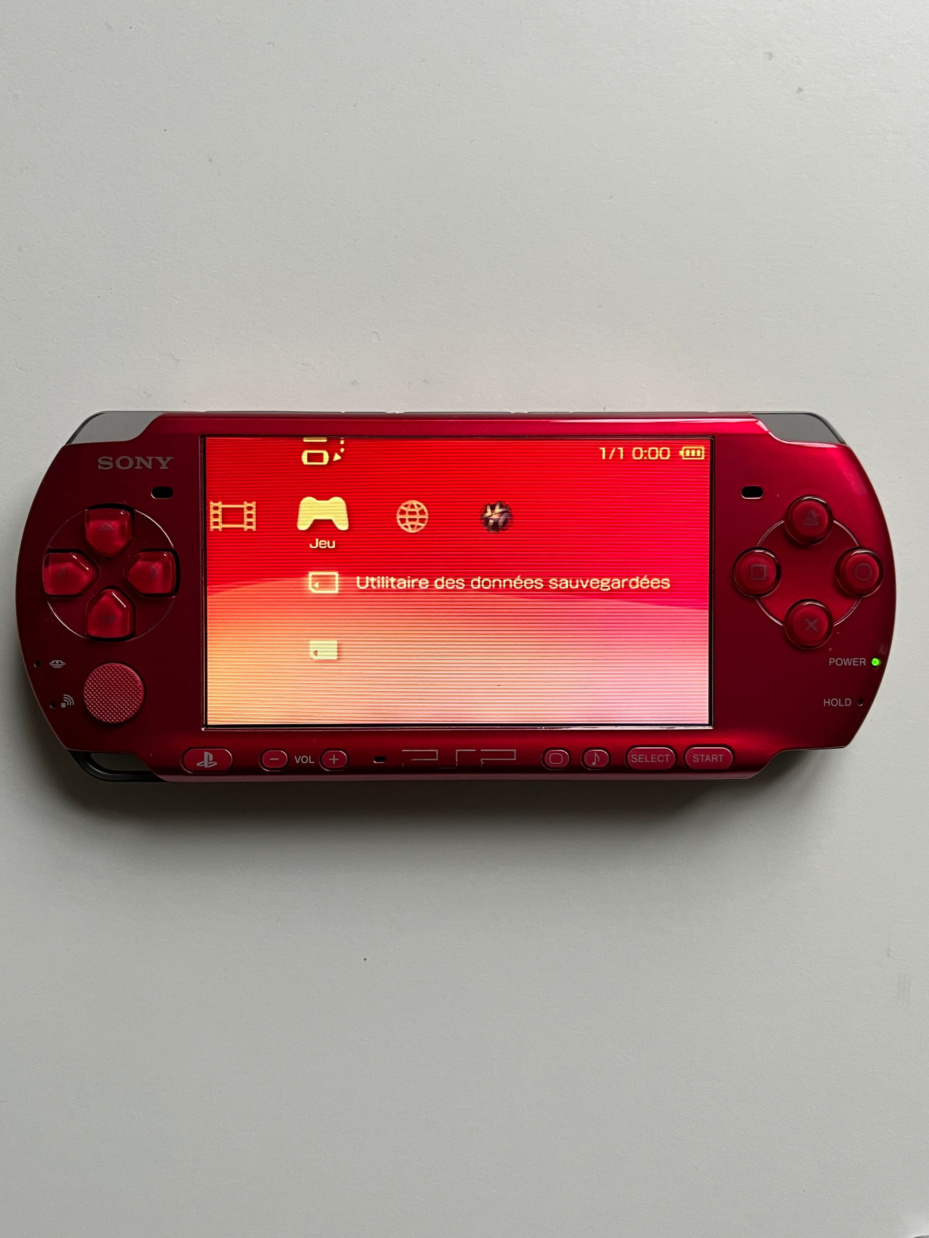 PSP 3000 Radiant Red