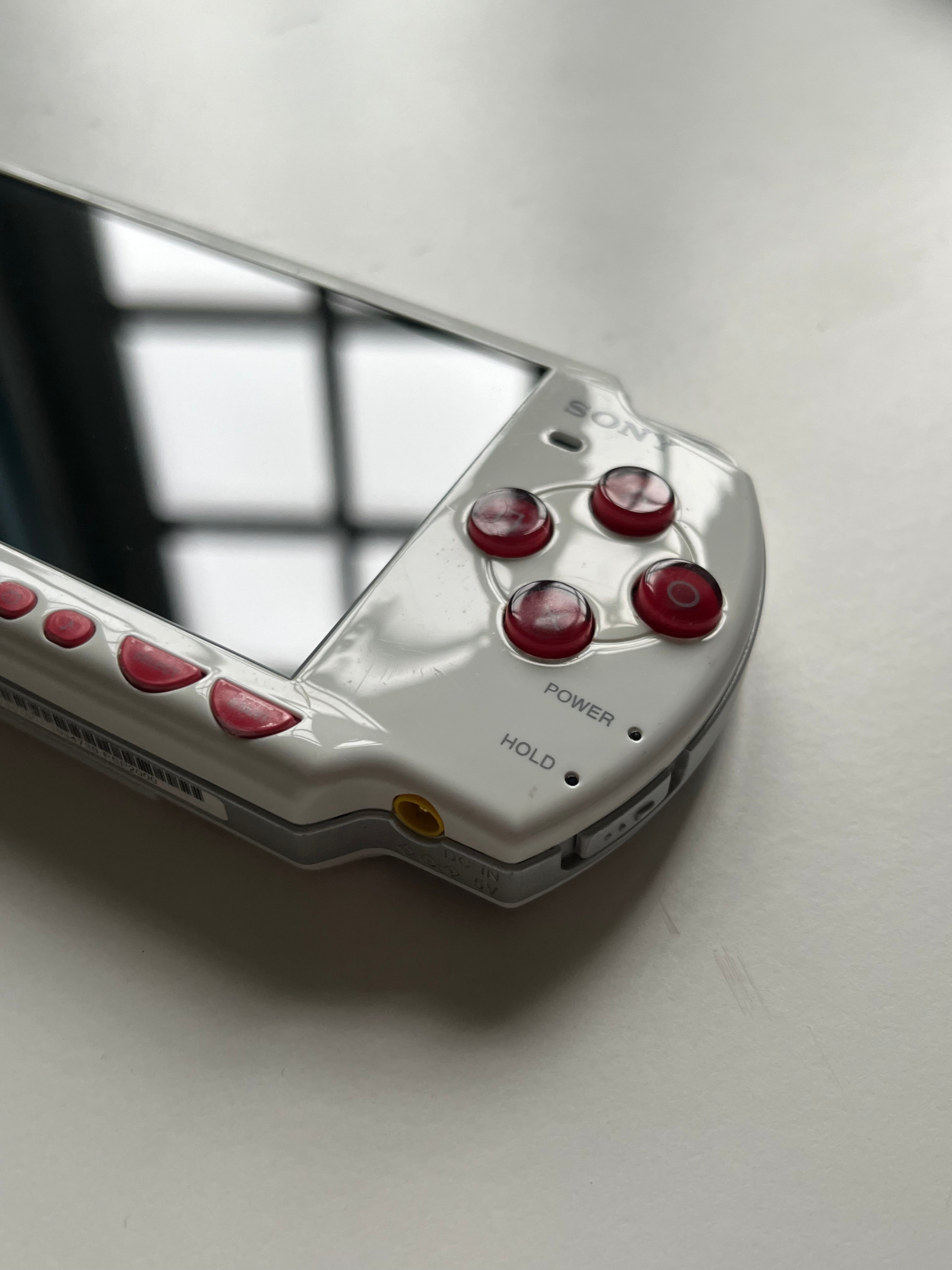 PSP 2000 Blanche / Rouge