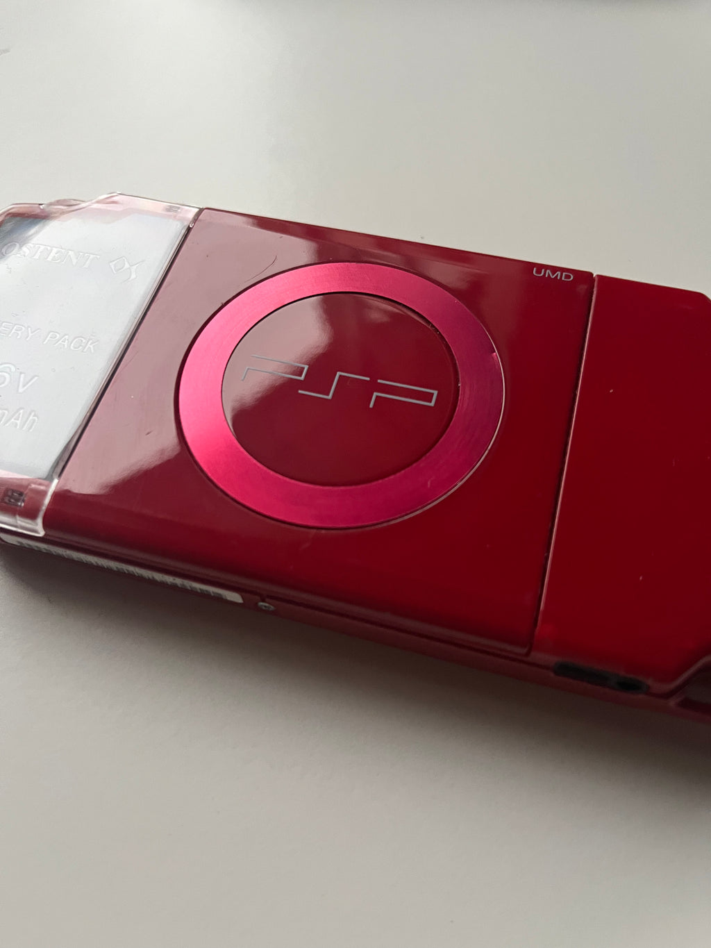 PSP 2000 Rouge