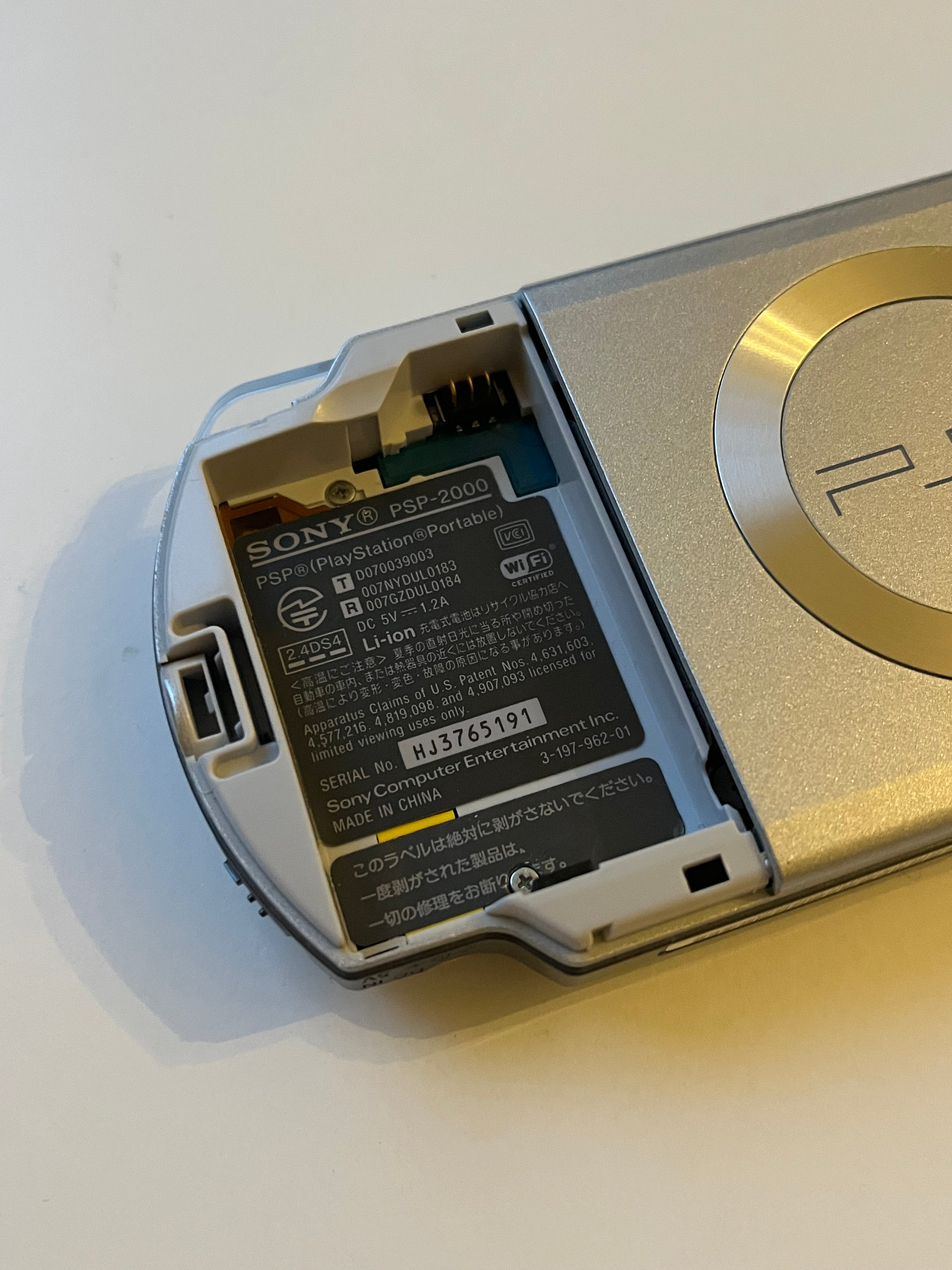 PSP 2000 Silver