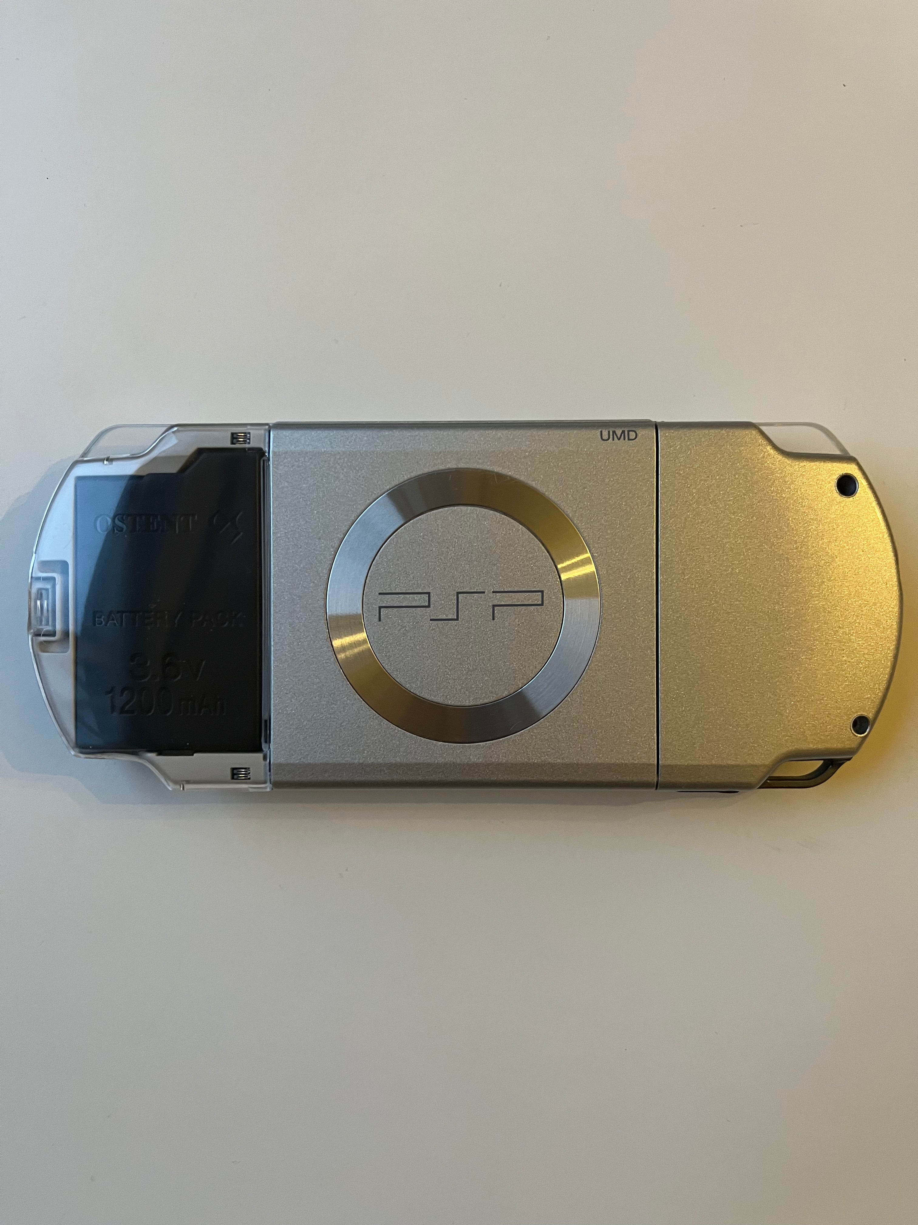 PSP 2000 Silver