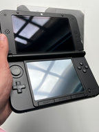 Black Nintendo 3DS XL