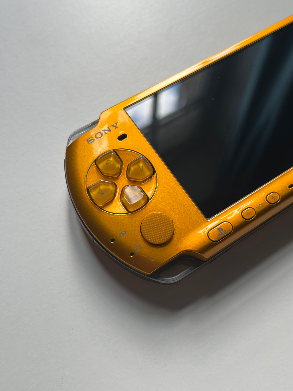 PSP 3000 Bright Yellow