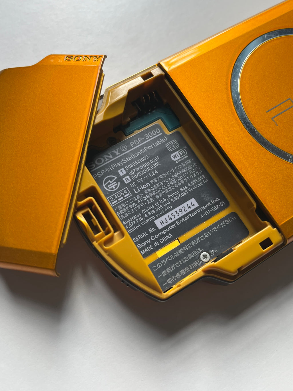 PSP 3000 Bright Yellow