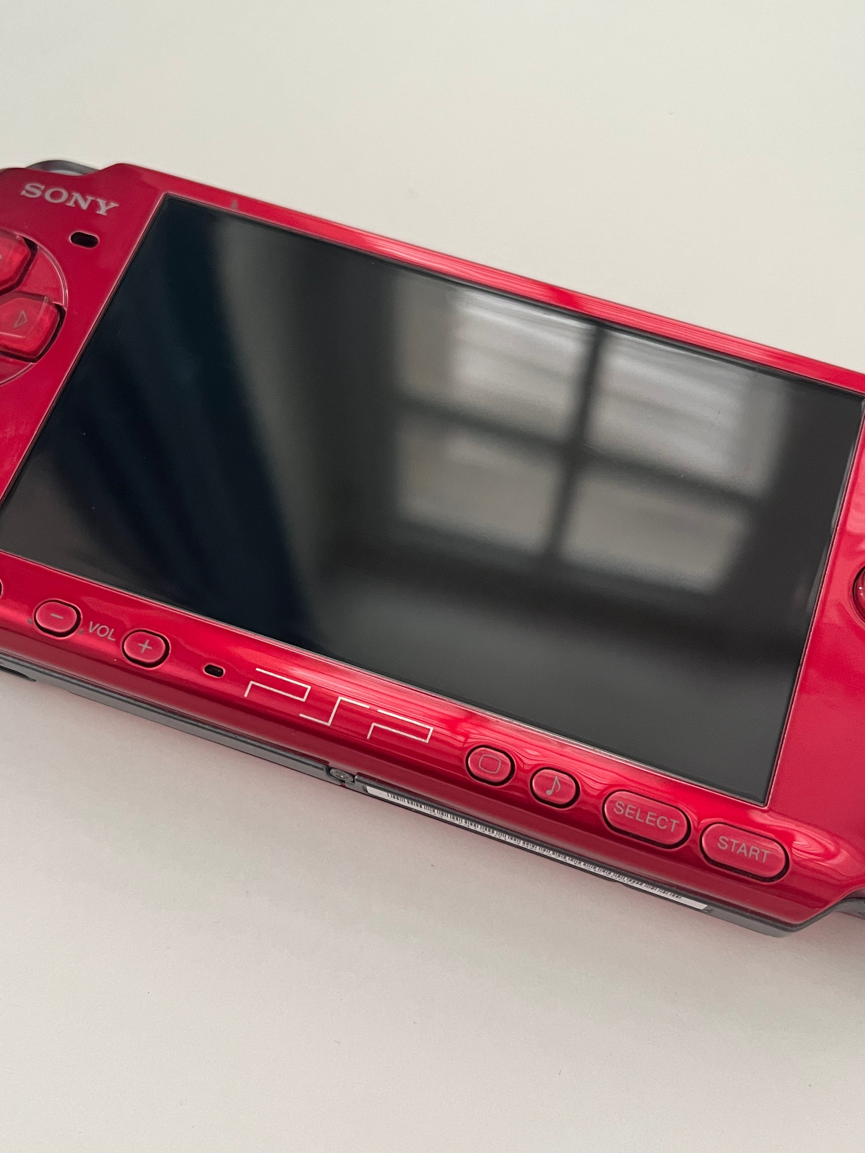PSP 3000 Radiant Red