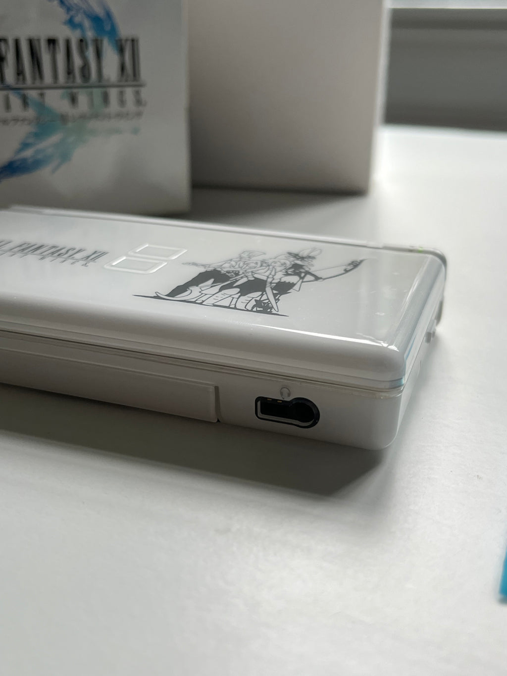 Nintendo DS lite Final Fantasy XII Revenant Wing Special Edition