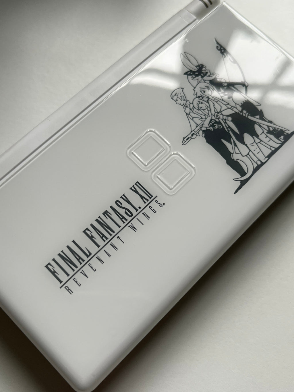 Nintendo DS lite Final Fantasy XII Revenant Wing Special Edition