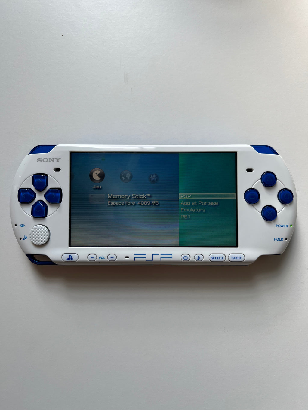 PSP 3000 White and Blue