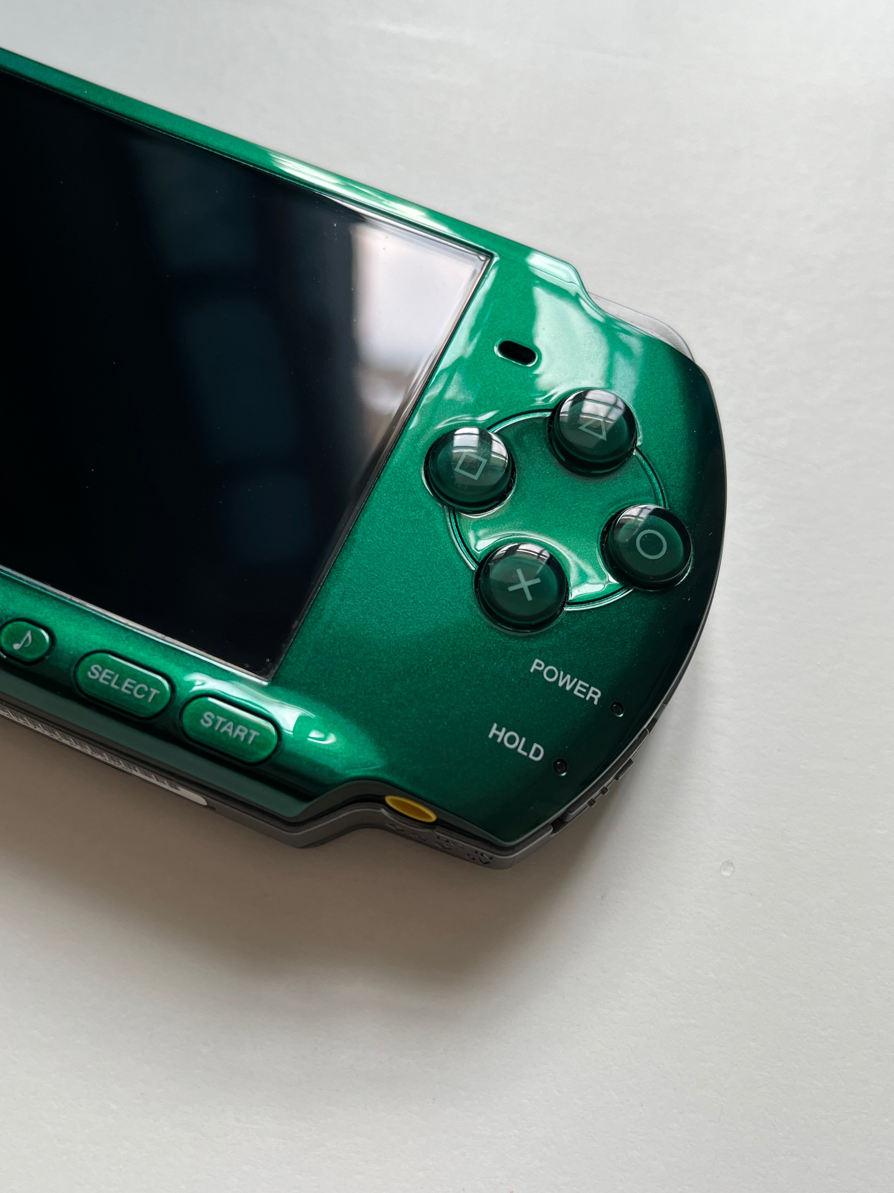 PSP 3000 Spirited Green