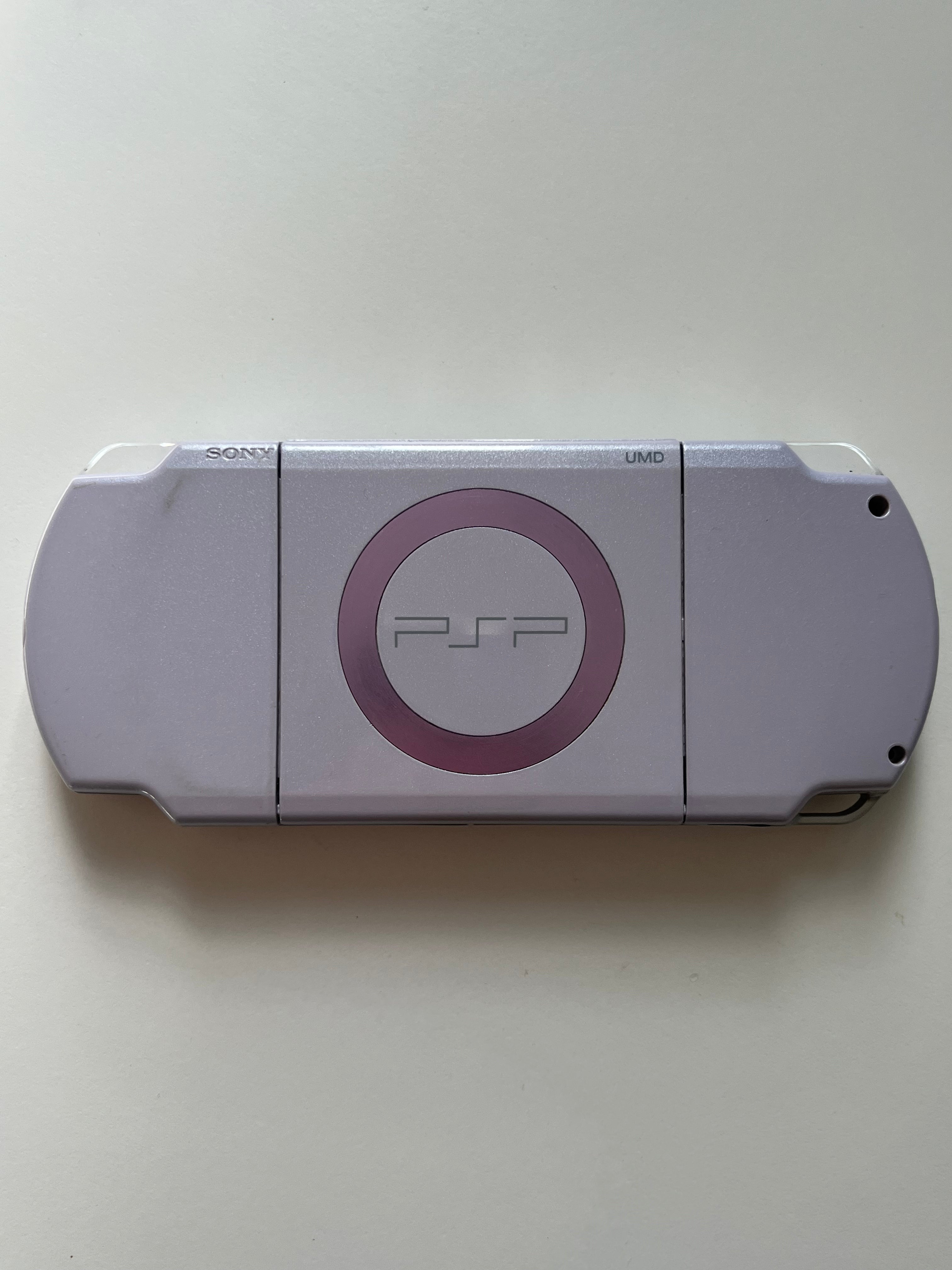 PSP 2000 Lavender