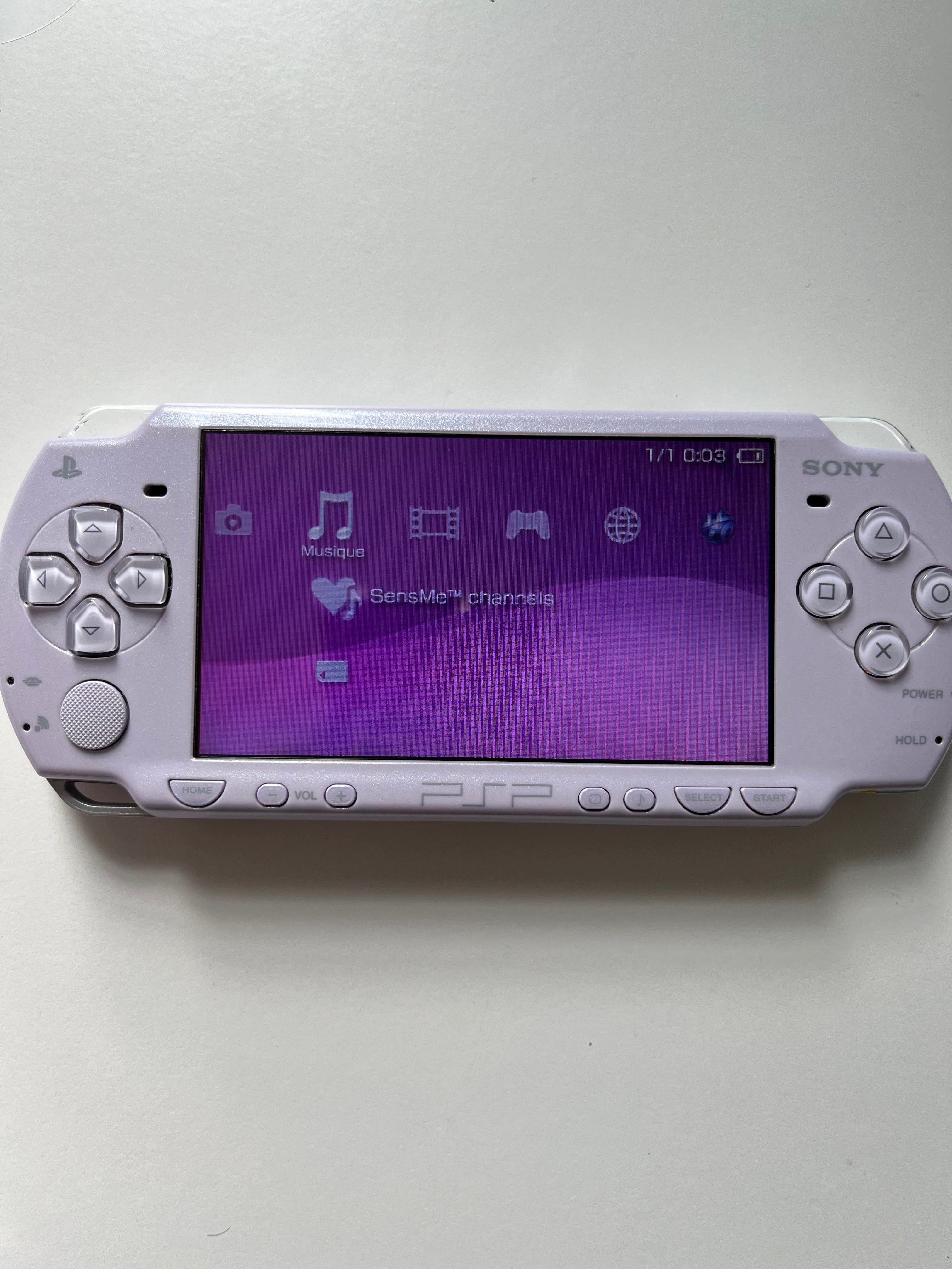 PSP 2000 Lavender