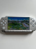 PSP 2000 Silver