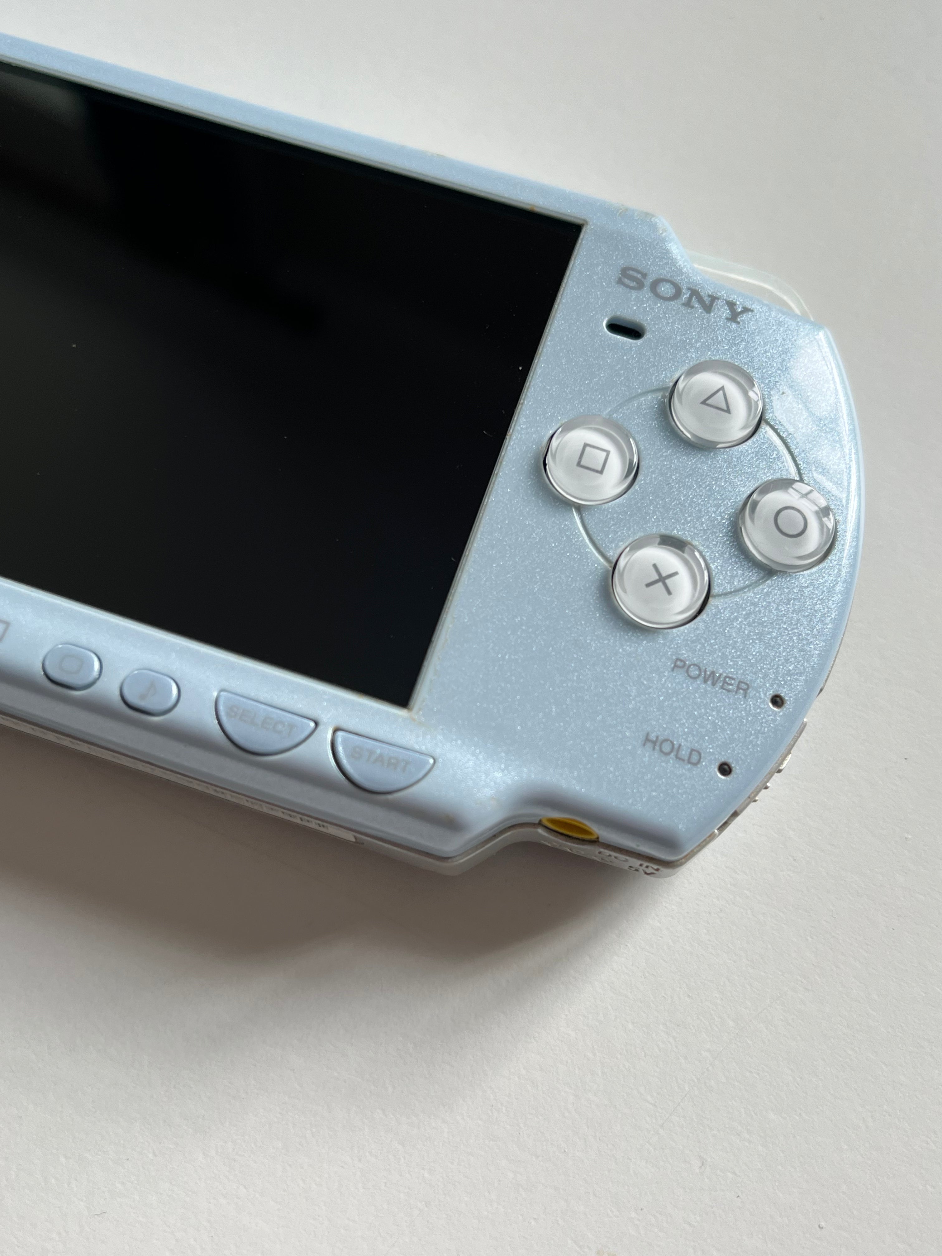 PSP 2000 Felicia Blue