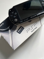 PSP 1000 Piano Black (with box)