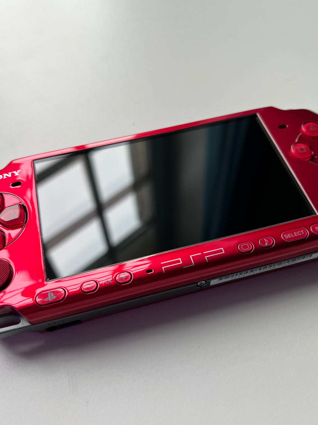 PSP 3000 Radiant Red
