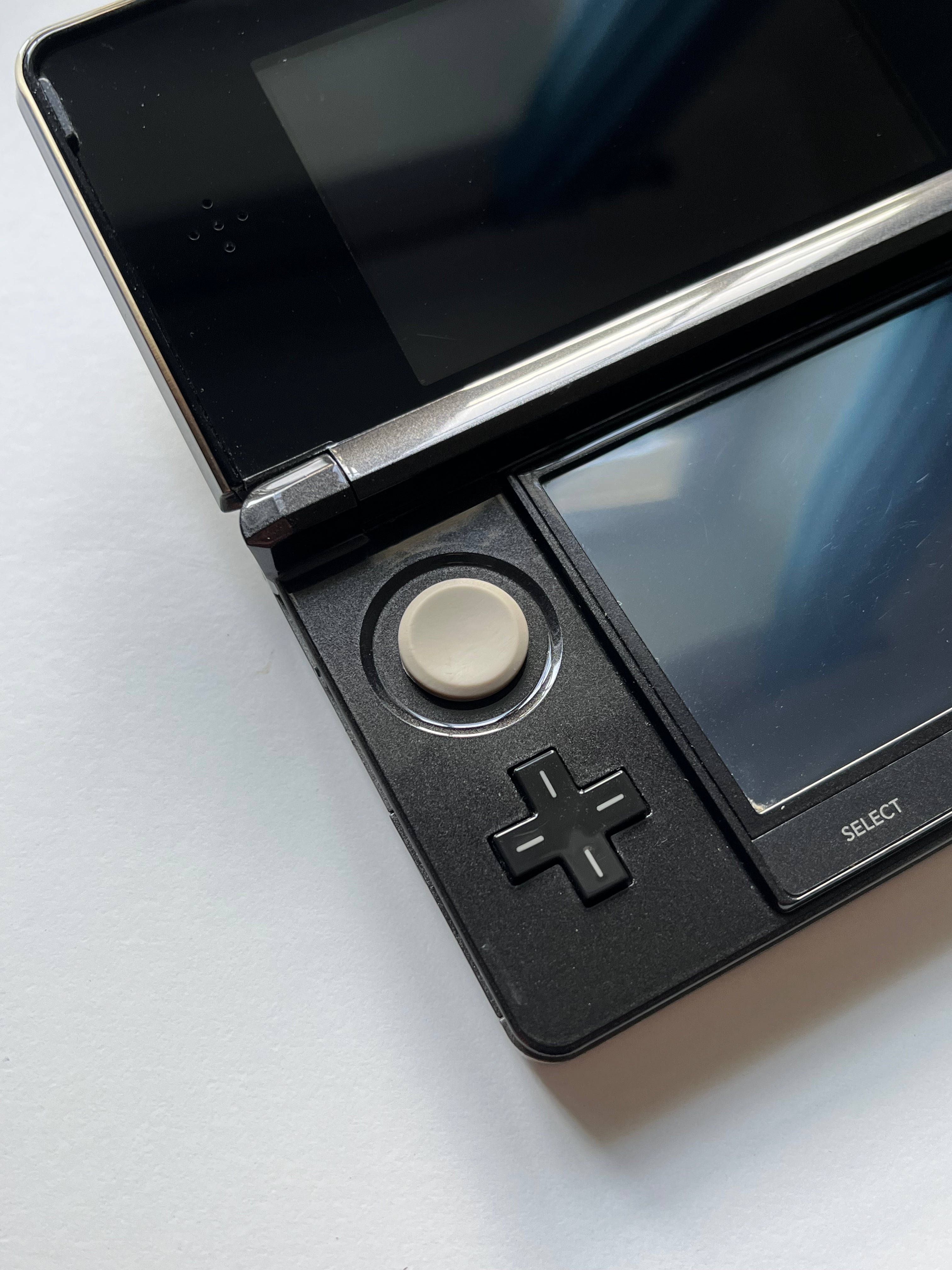 Cosmo Black Nintendo 3DS