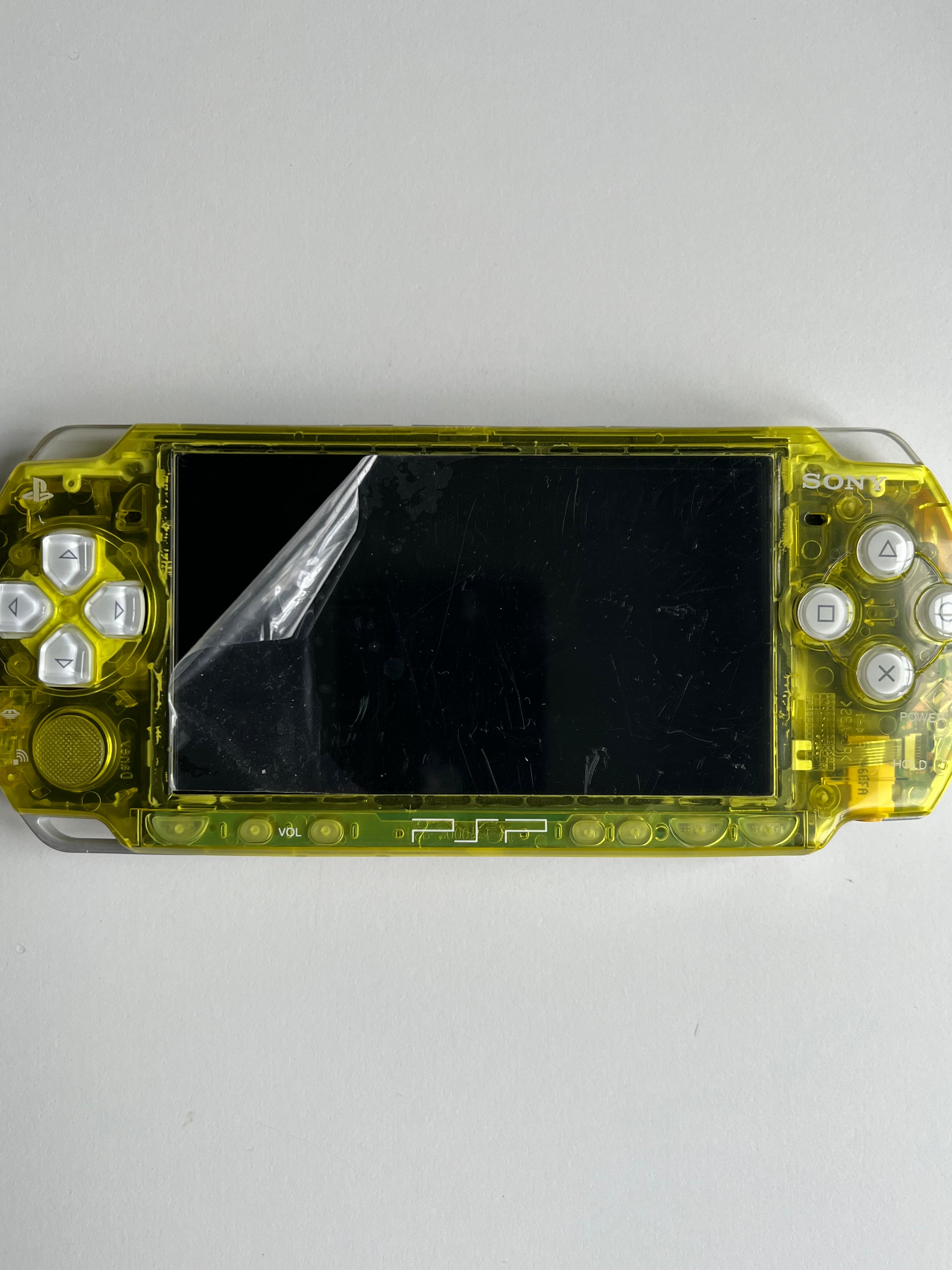 PSP 2000 - Transparent Yellow
