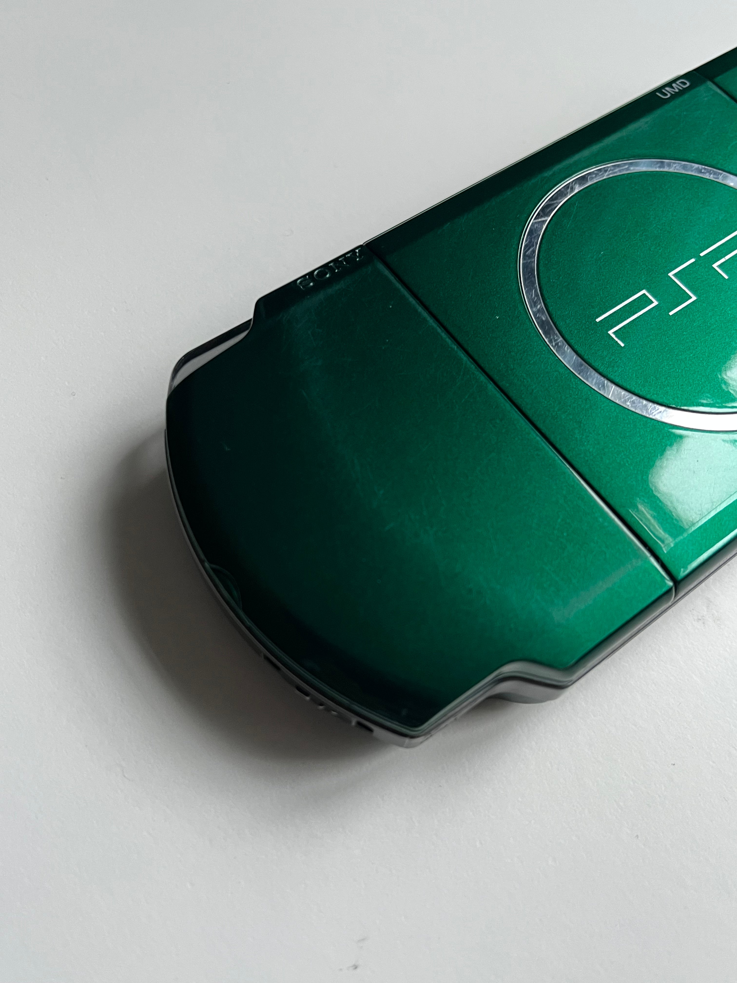 PSP 3000 - Spirited Green