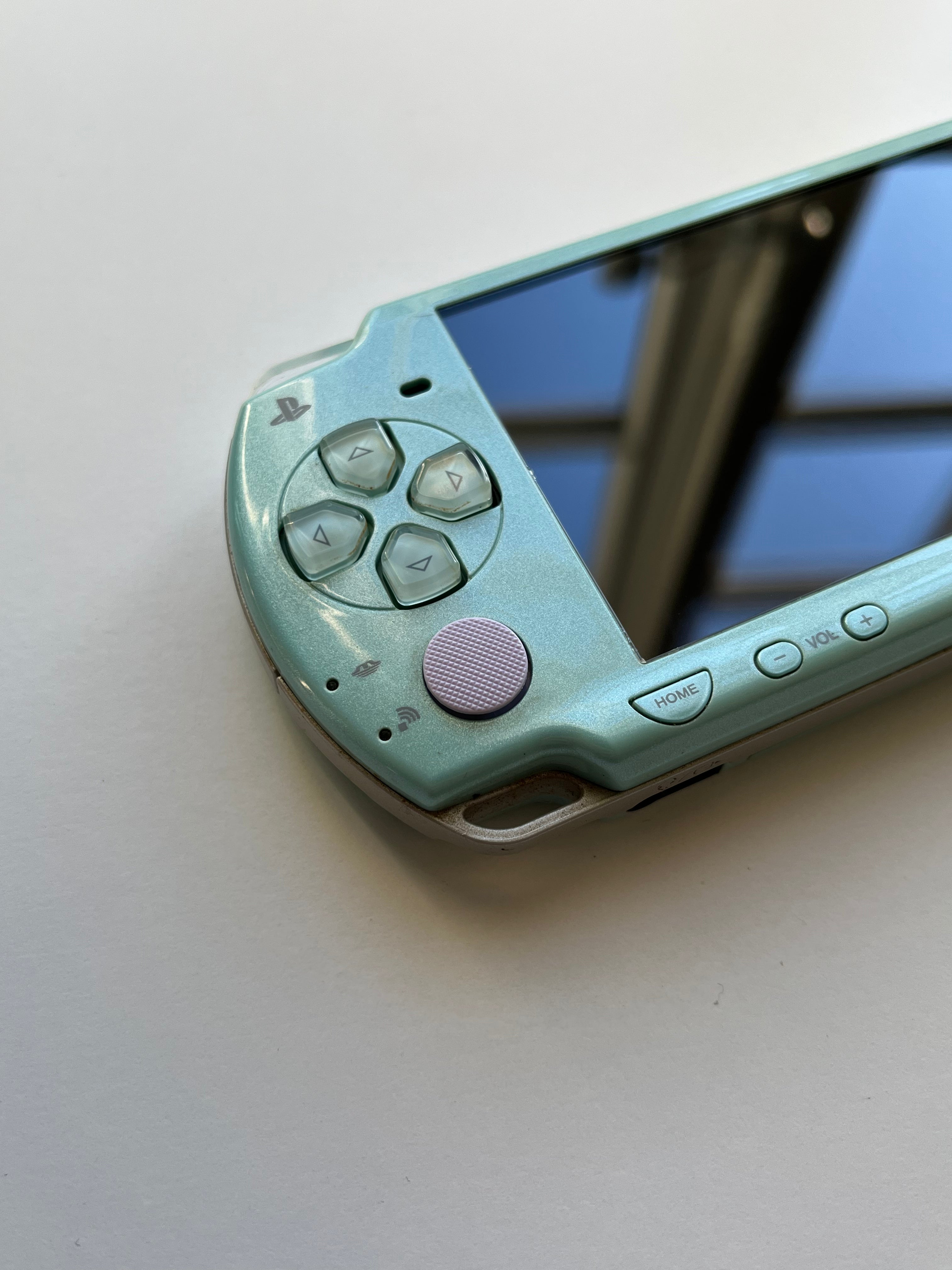 PSP 2000 - Mint Green