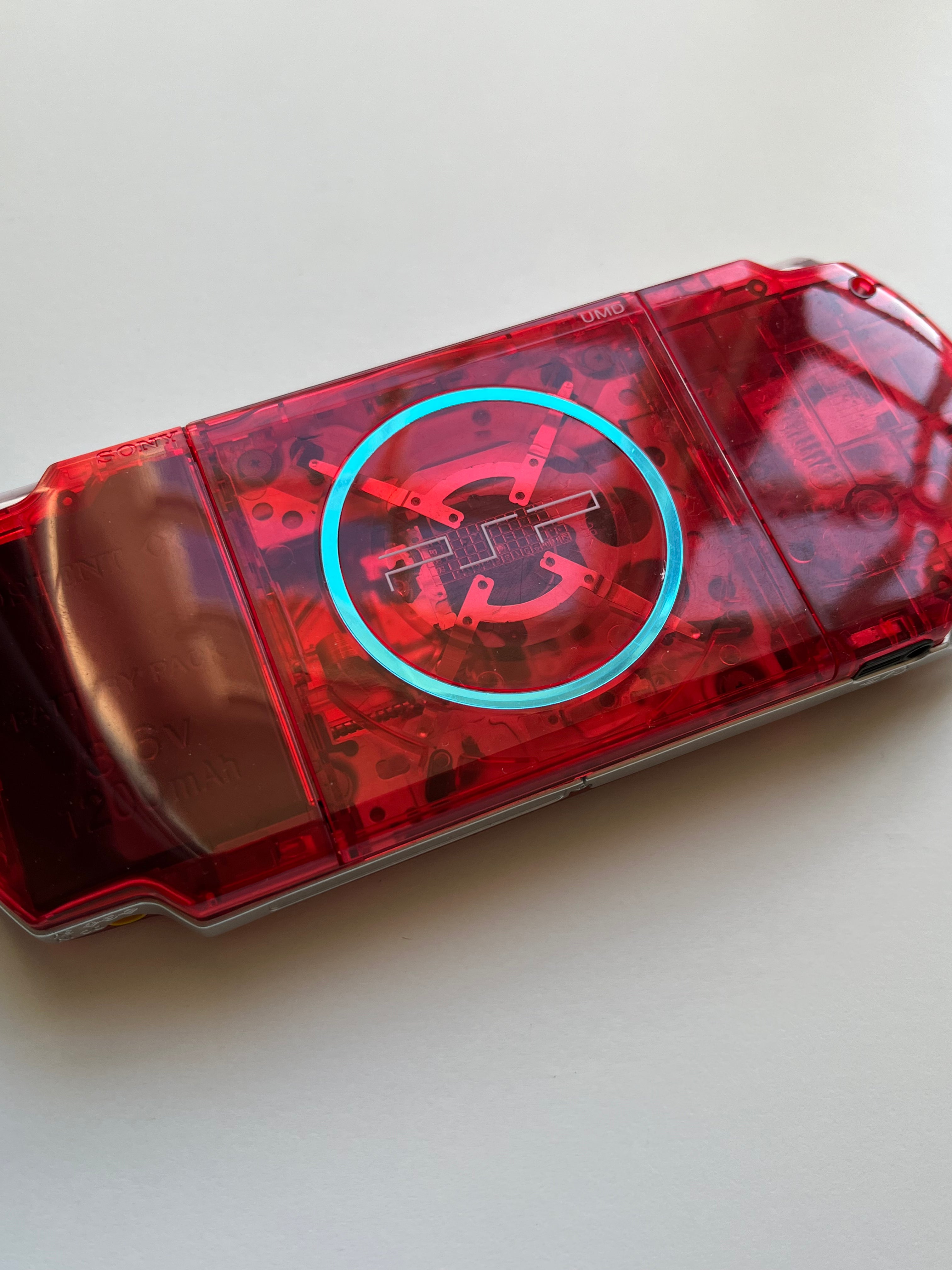PSP 3000 - Transparent Red