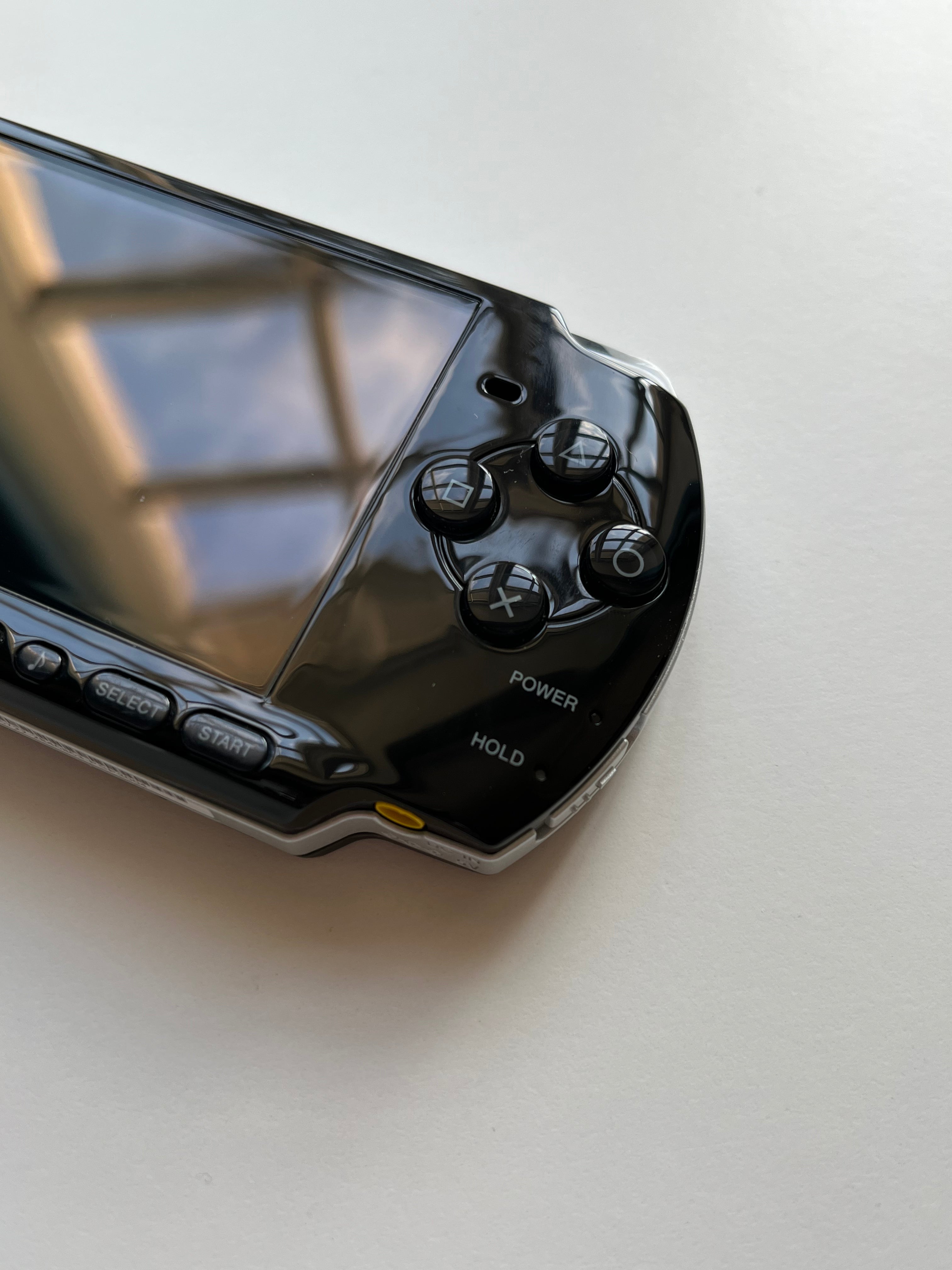 PSP 3000 - Piano Black (With Box)