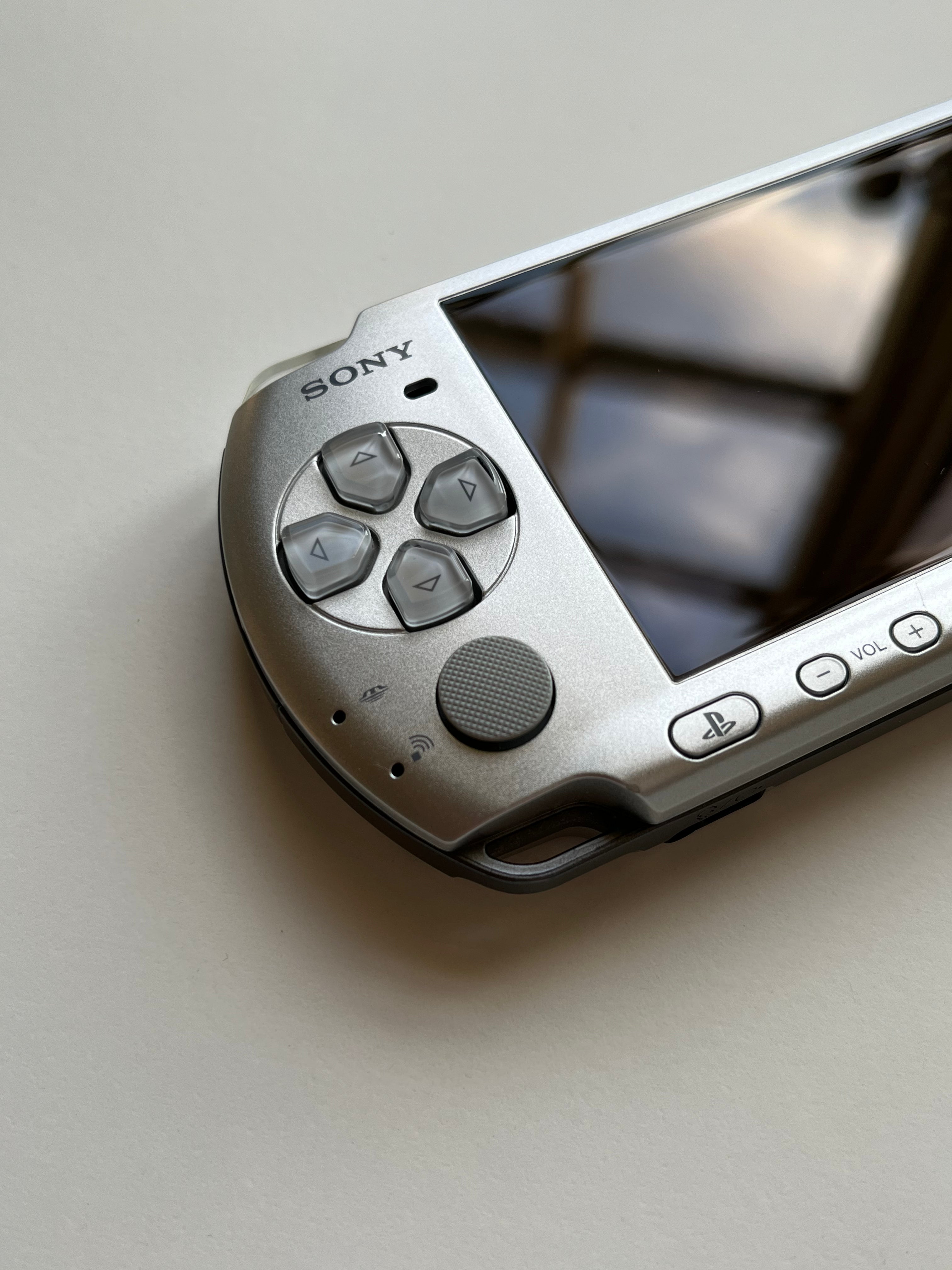 PSP 3000 - Mystic Silver