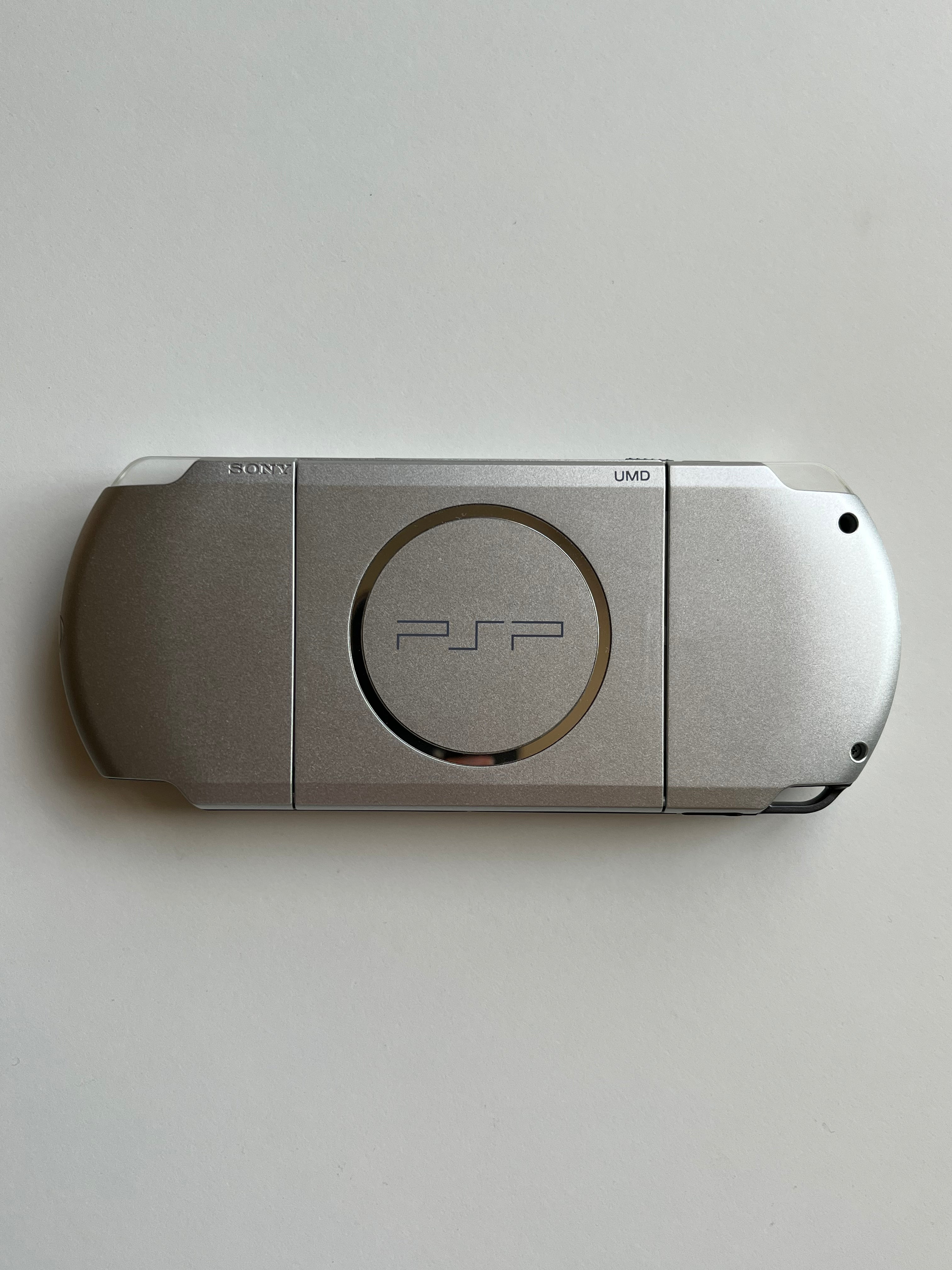 PSP 3000 - Mystic Silver