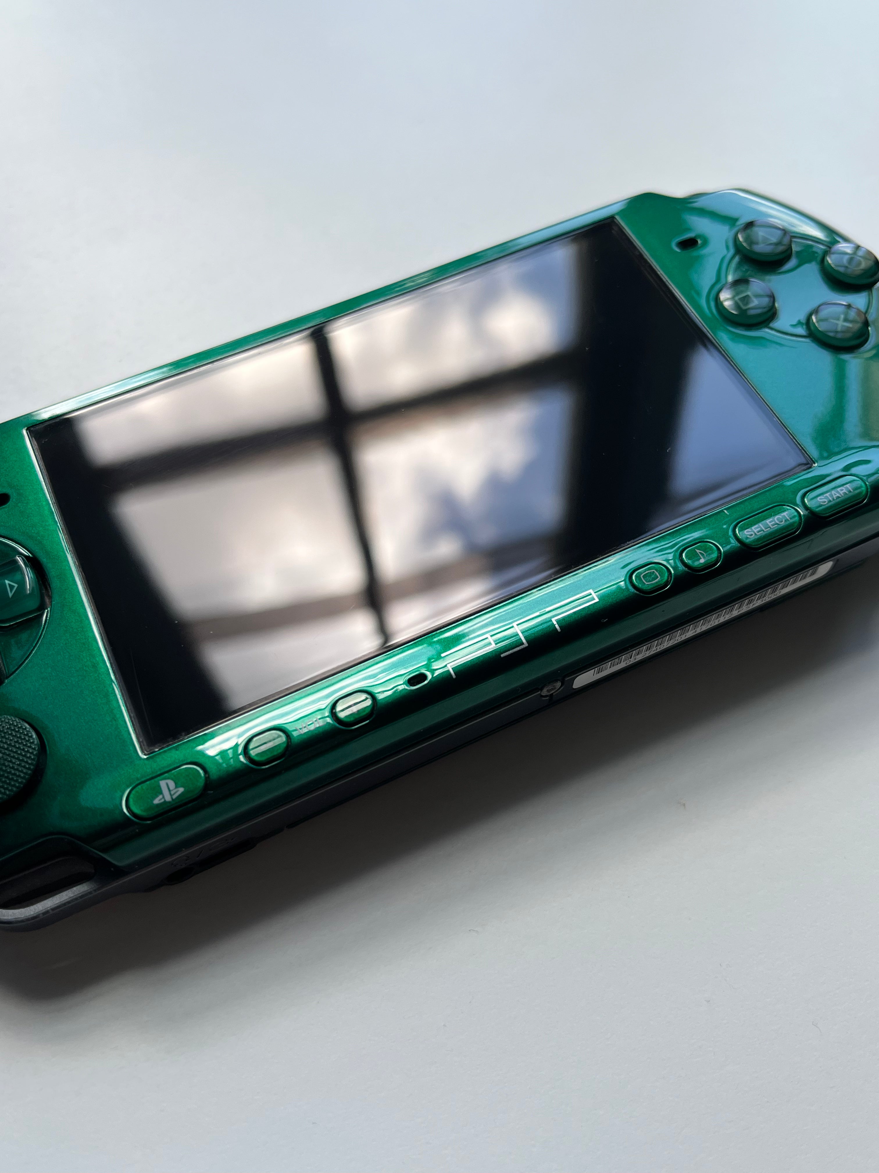 PSP 3000 - Spirited Green