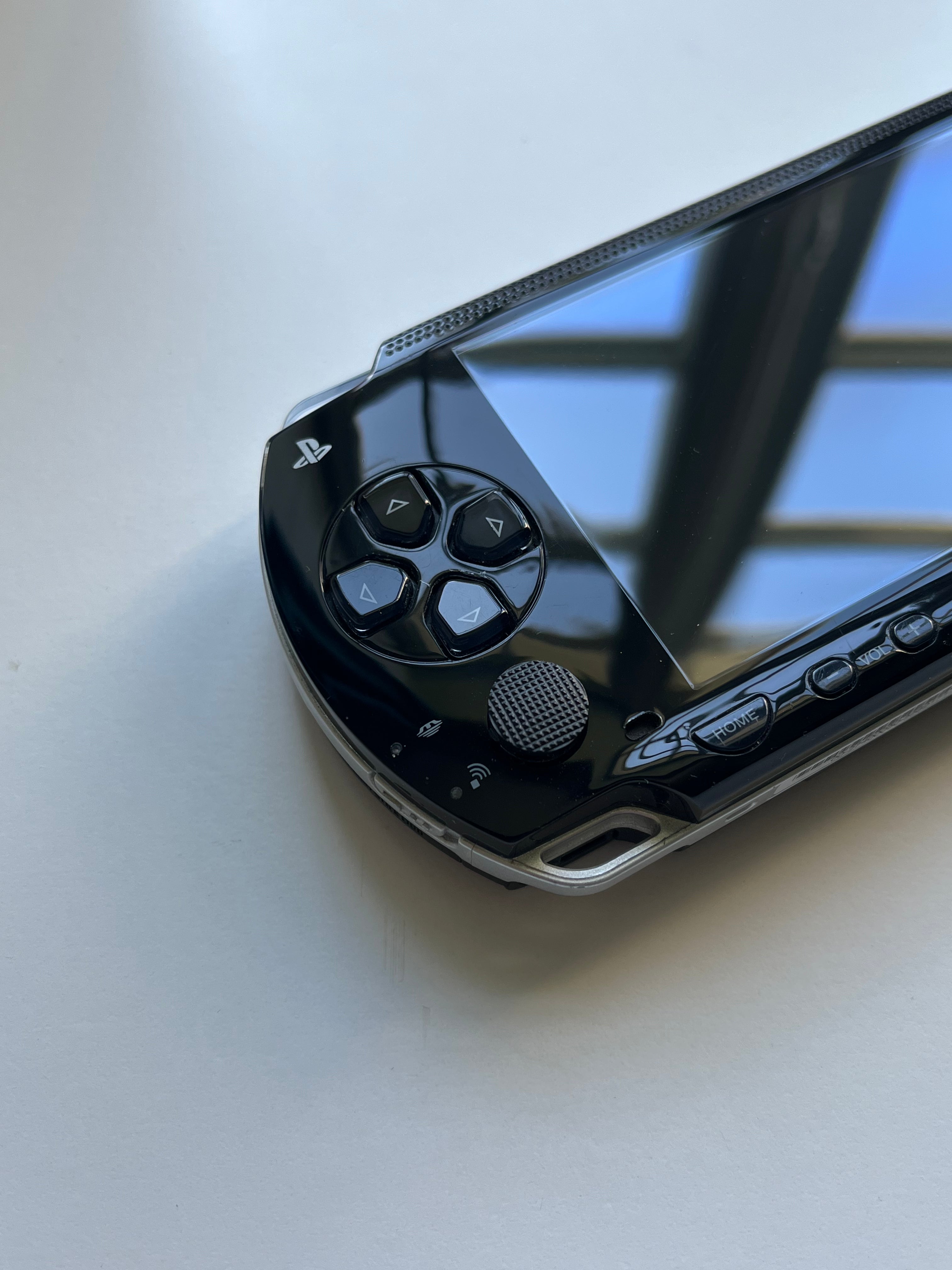 PSP 1000 - Piano Black (With Box)