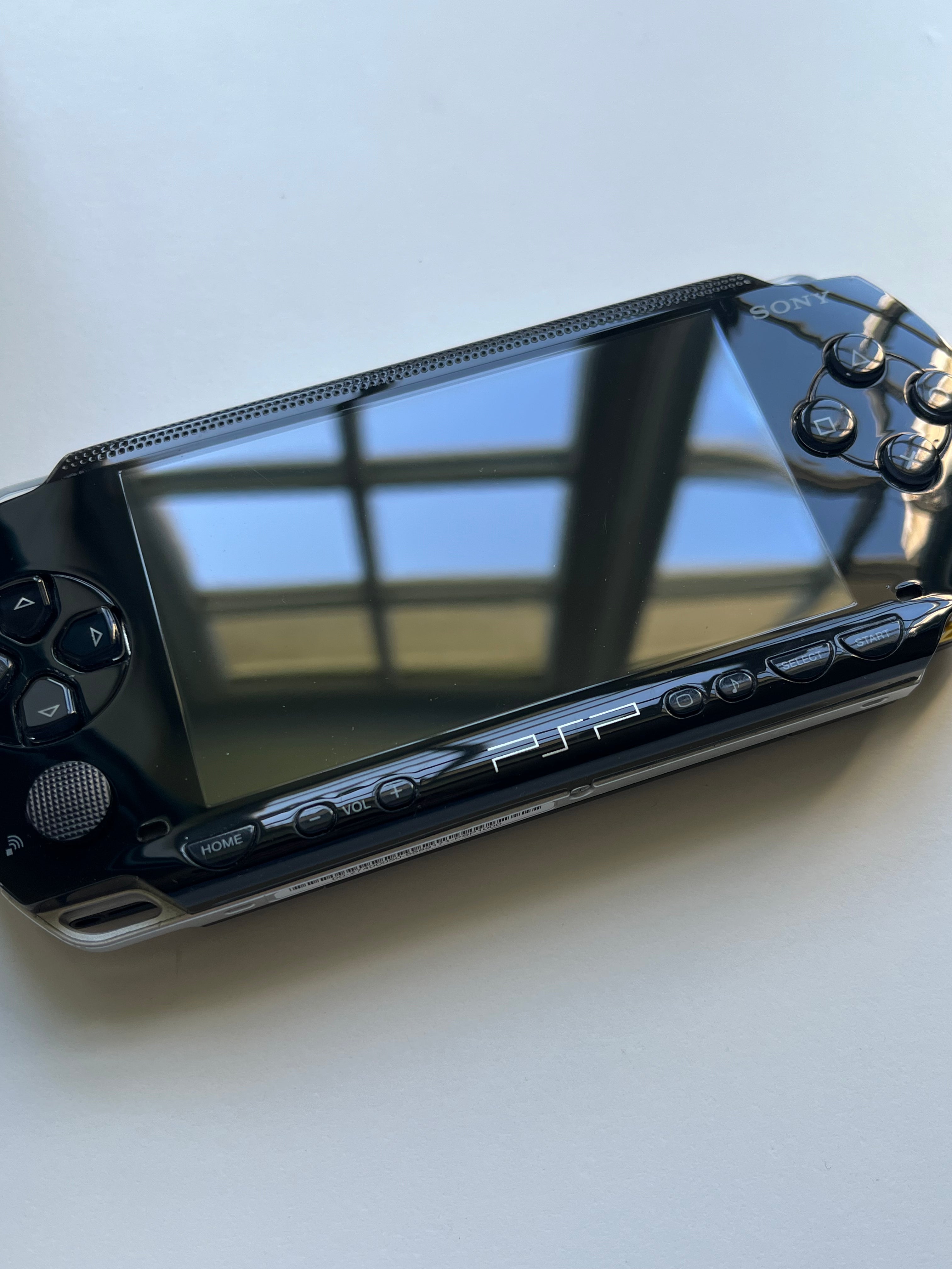 PSP 1000 - Piano Black (With Box)