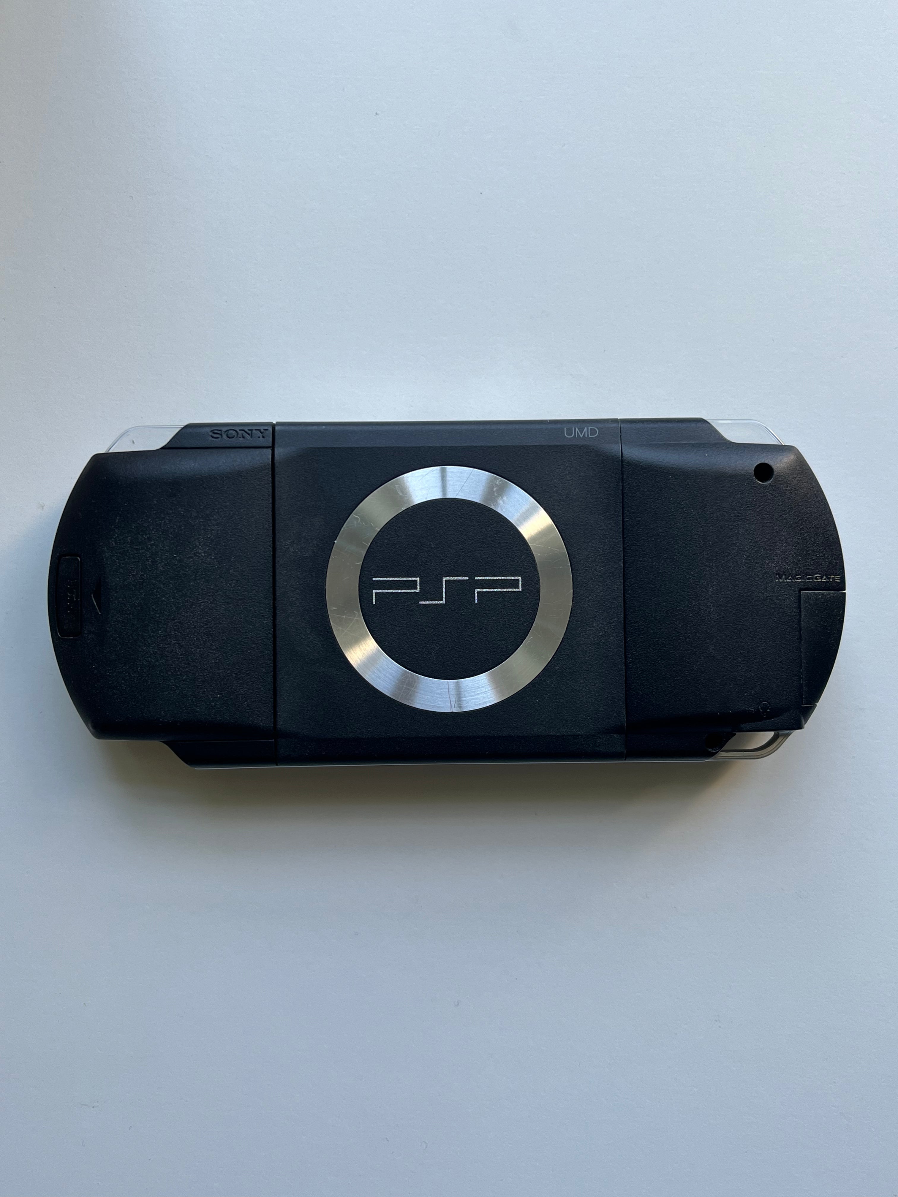 PSP 1000 - Piano Black (With Box)