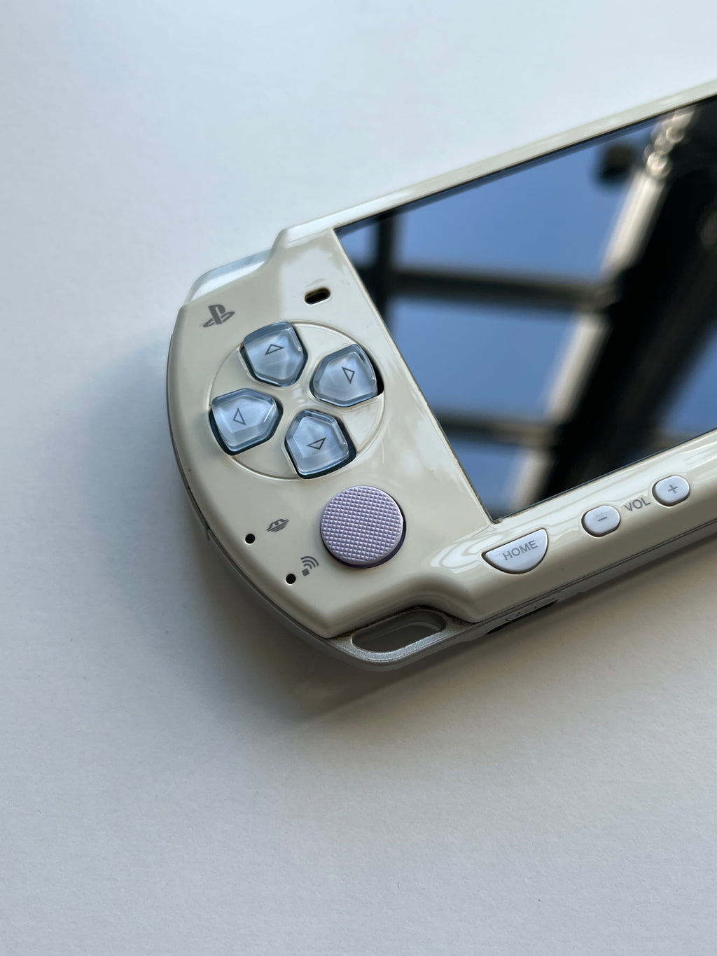 PSP 2000 - Ceramic White