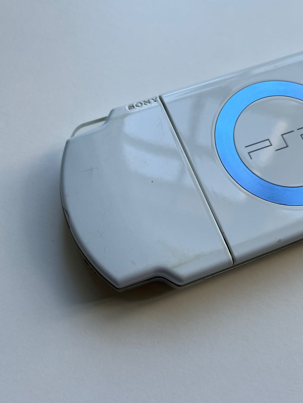 PSP 2000 - Ceramic White