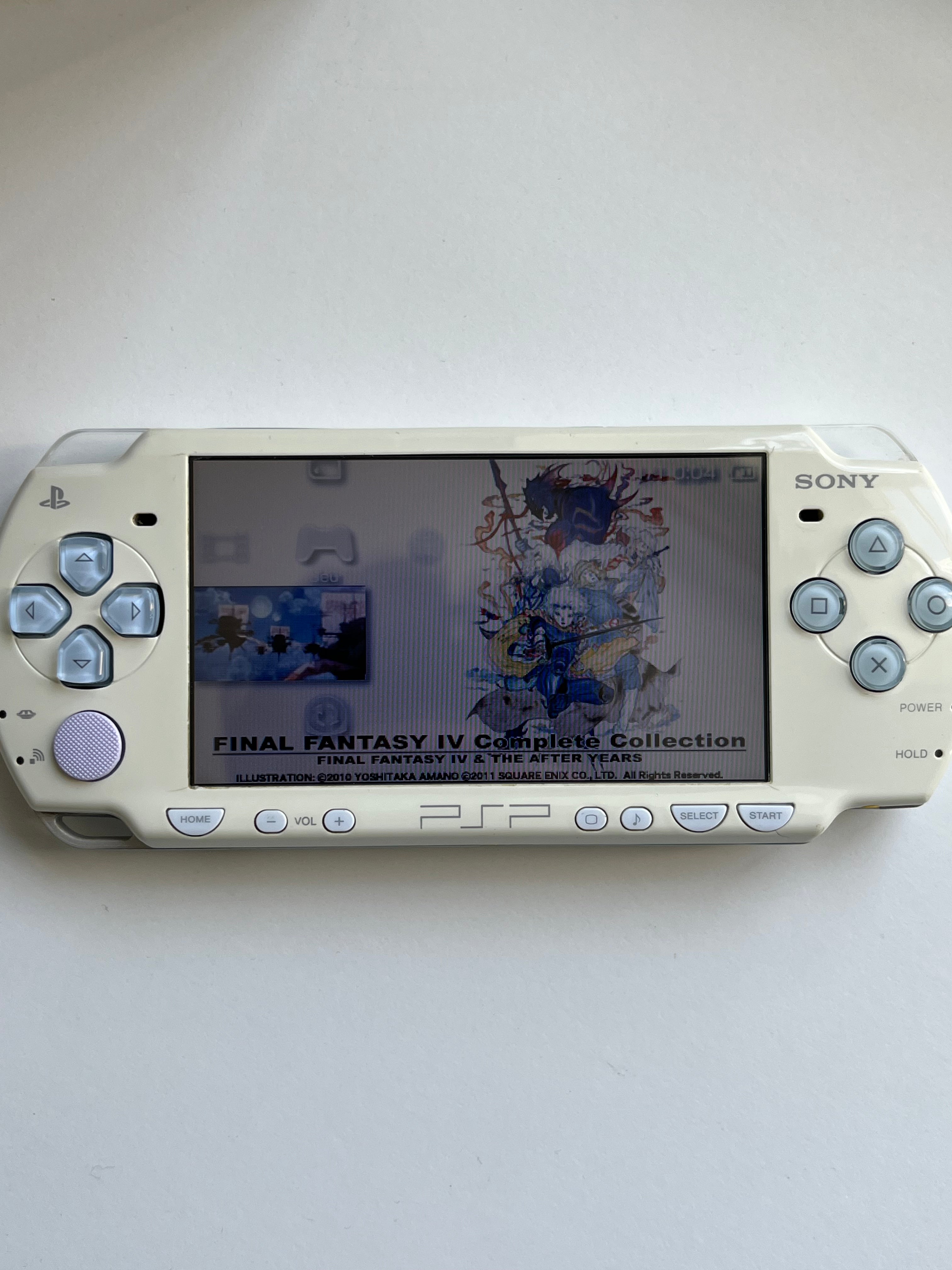 PSP 2000 - Ceramic White
