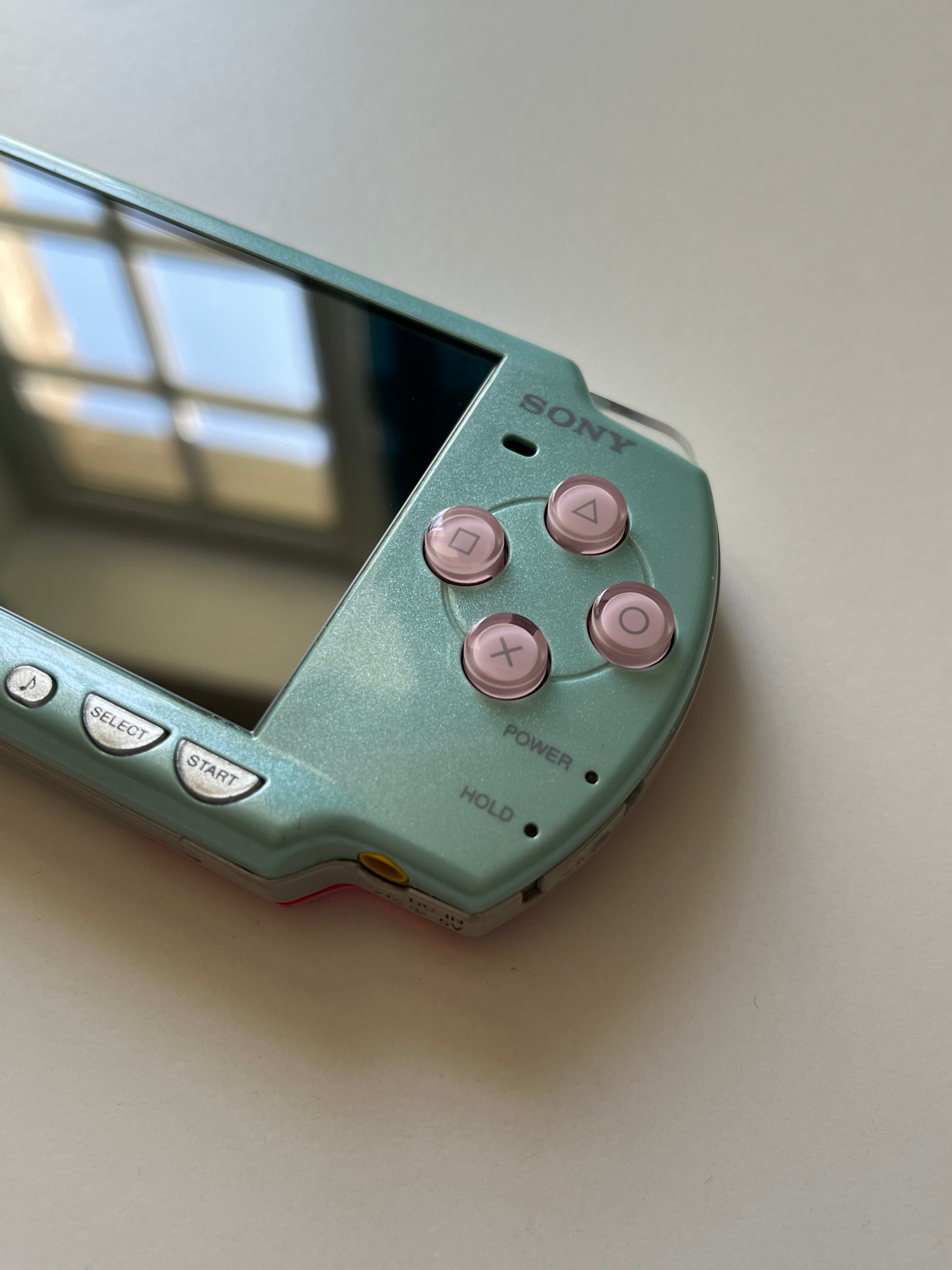 PSP 2000 - Mint Green / Felicia Blue